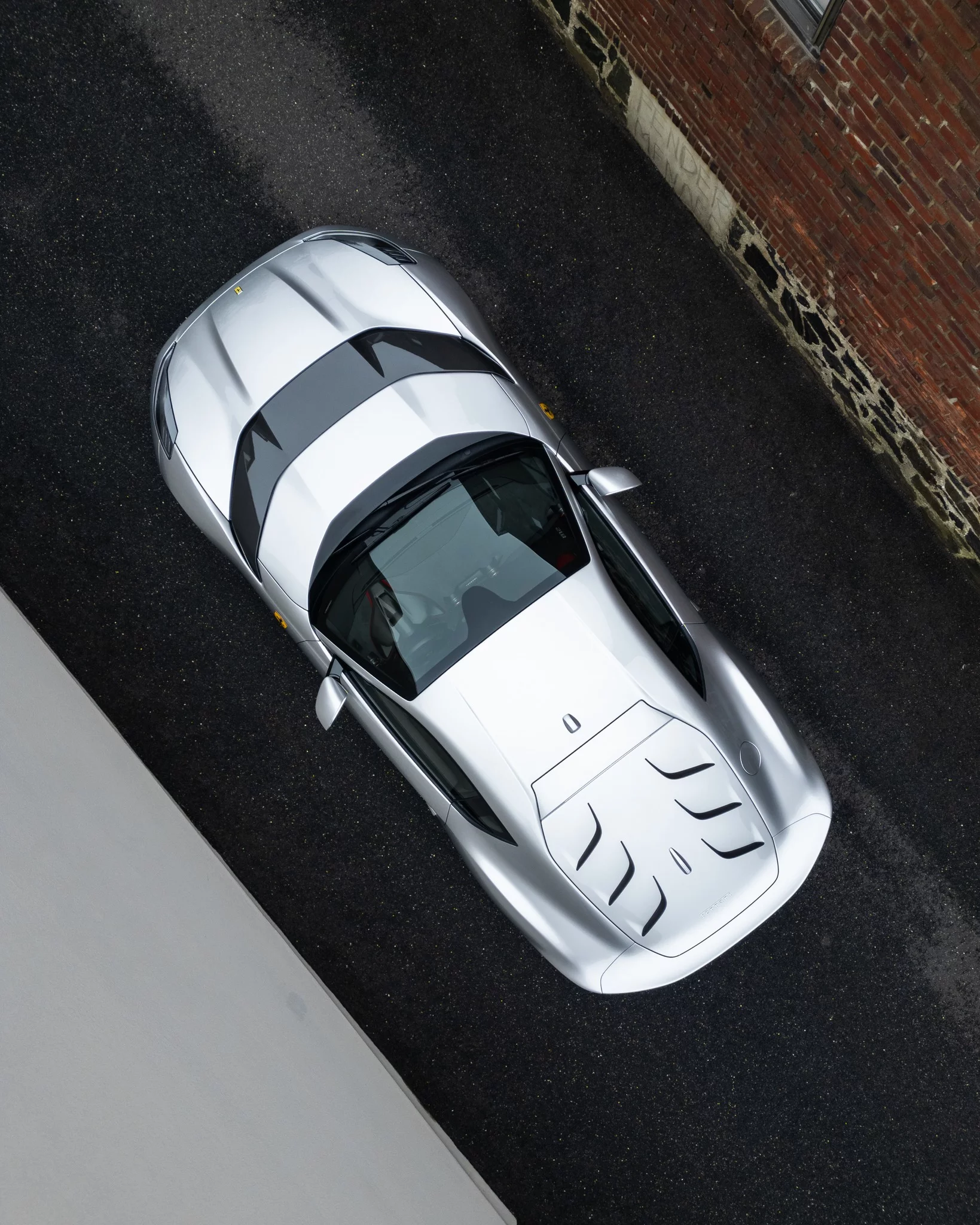Sanu Silver Ferrari 812