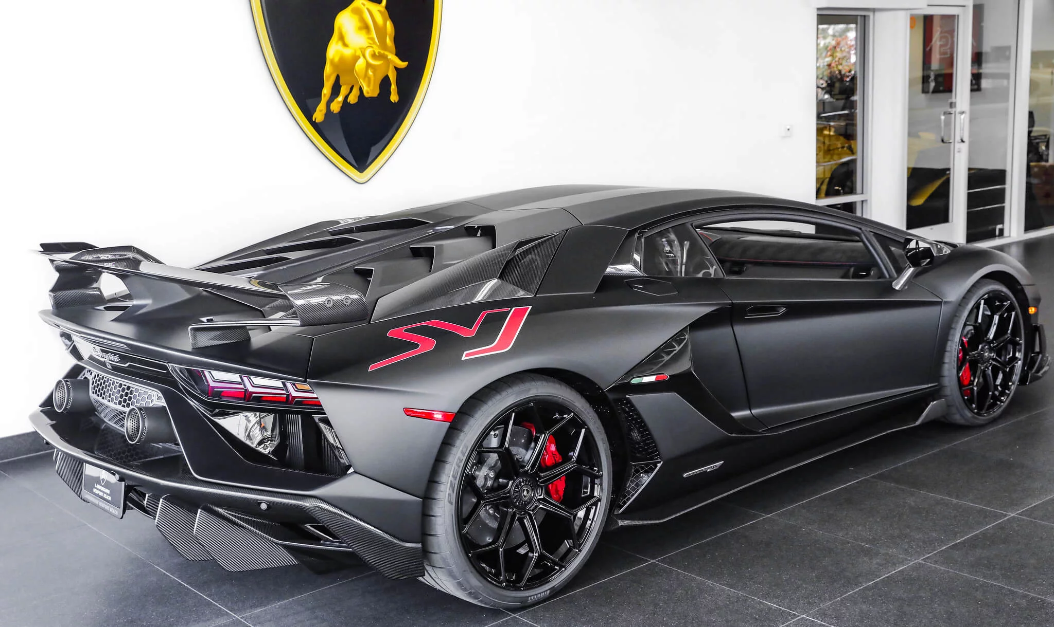 Nero Nemesis Lamborghini Aventador