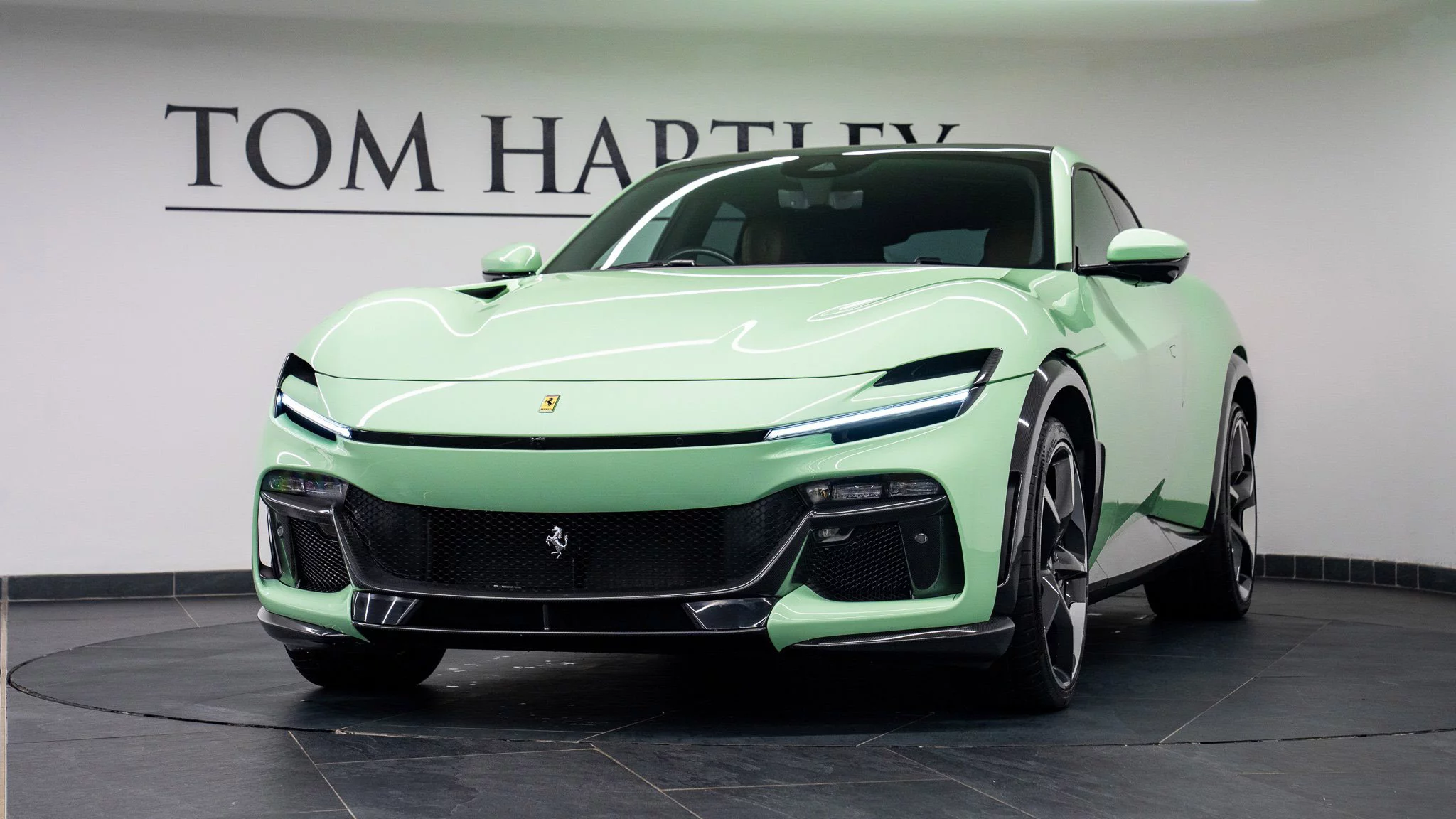 Verde Pallido Ferrari Purosangue