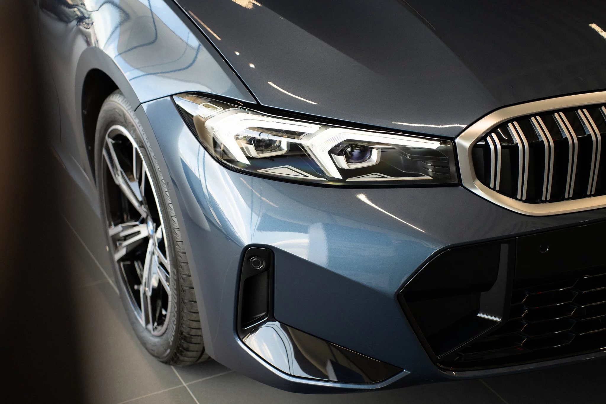Arctic Race Blue BMW 3 Series