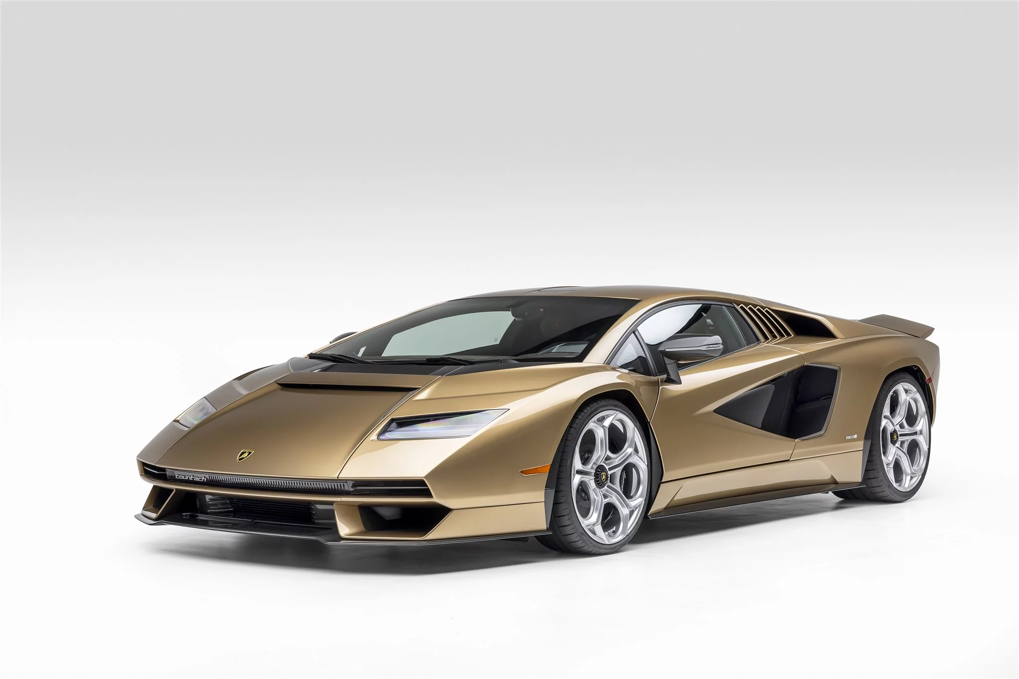 Bronzo Zante Lamborghini Countach LPI 800-4