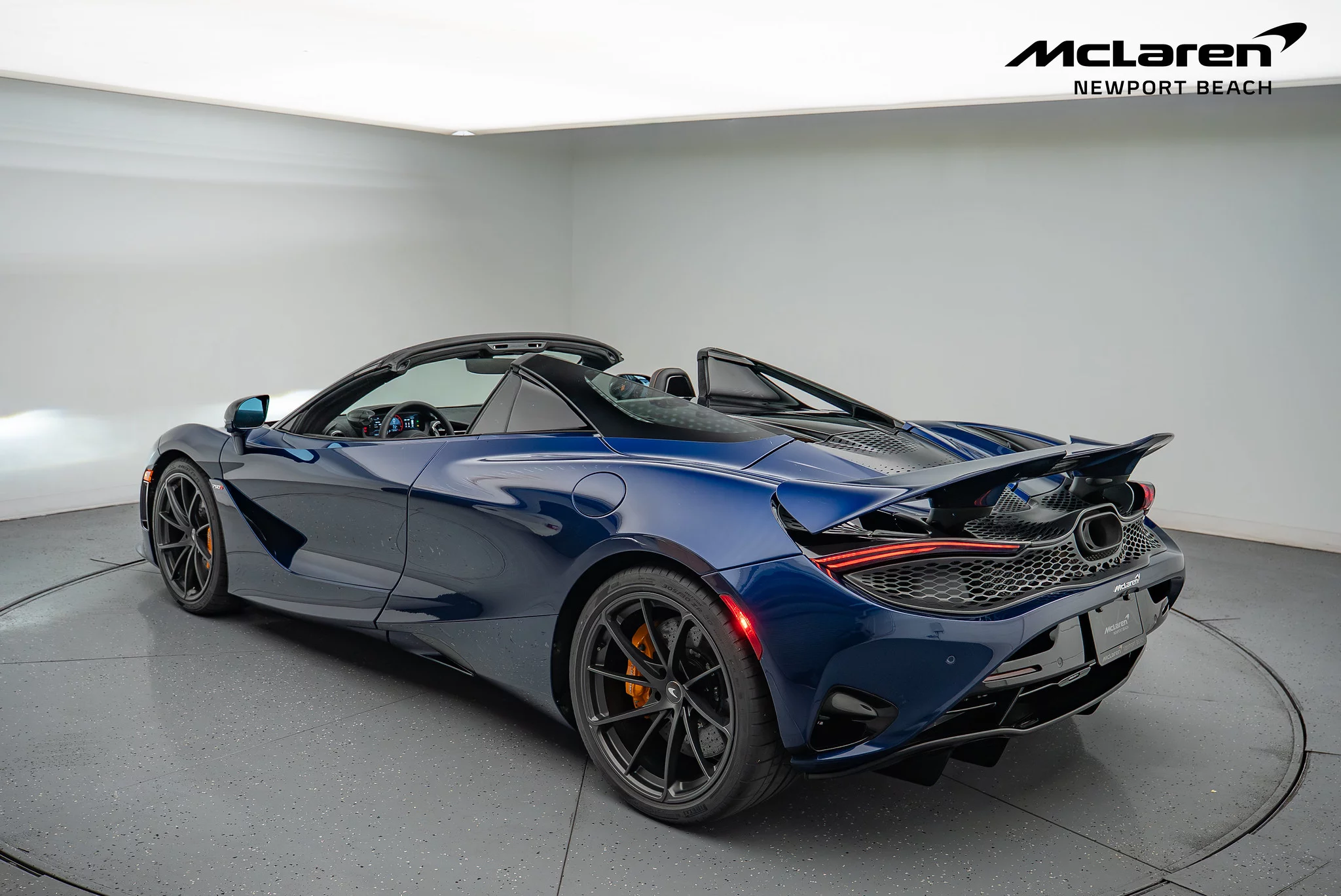 Namaka Blue McLaren 750S