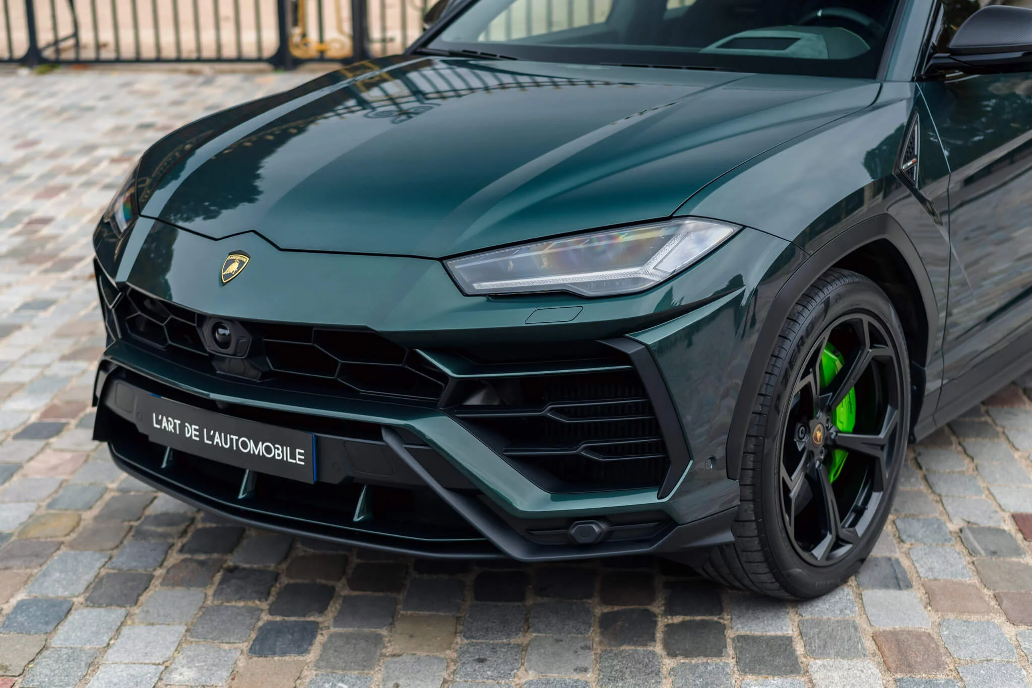 Verde Lares Lamborghini Urus