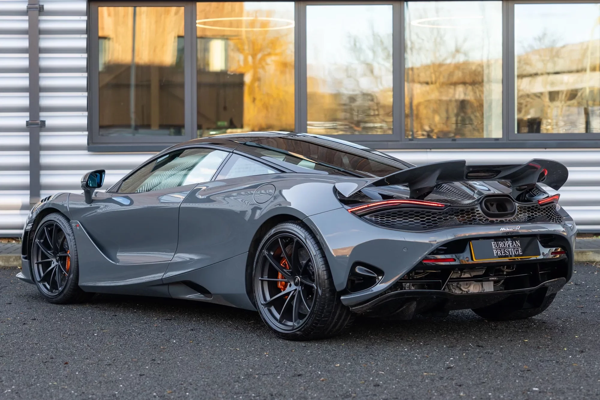 Chicane Grey McLaren 750S