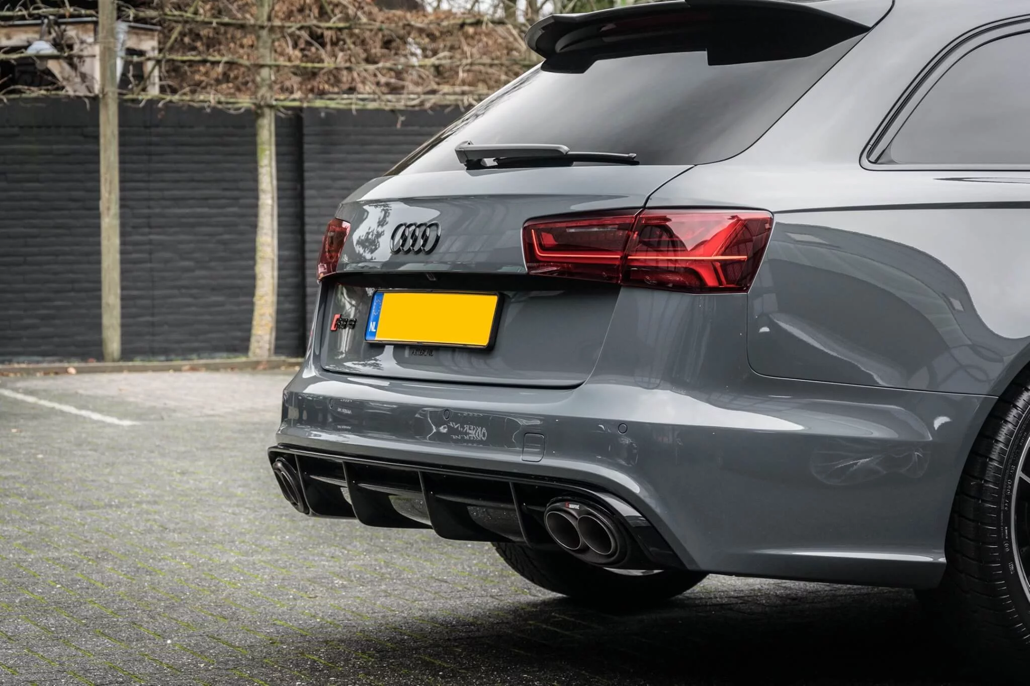 Grigio Telesto Audi RS6 Avant