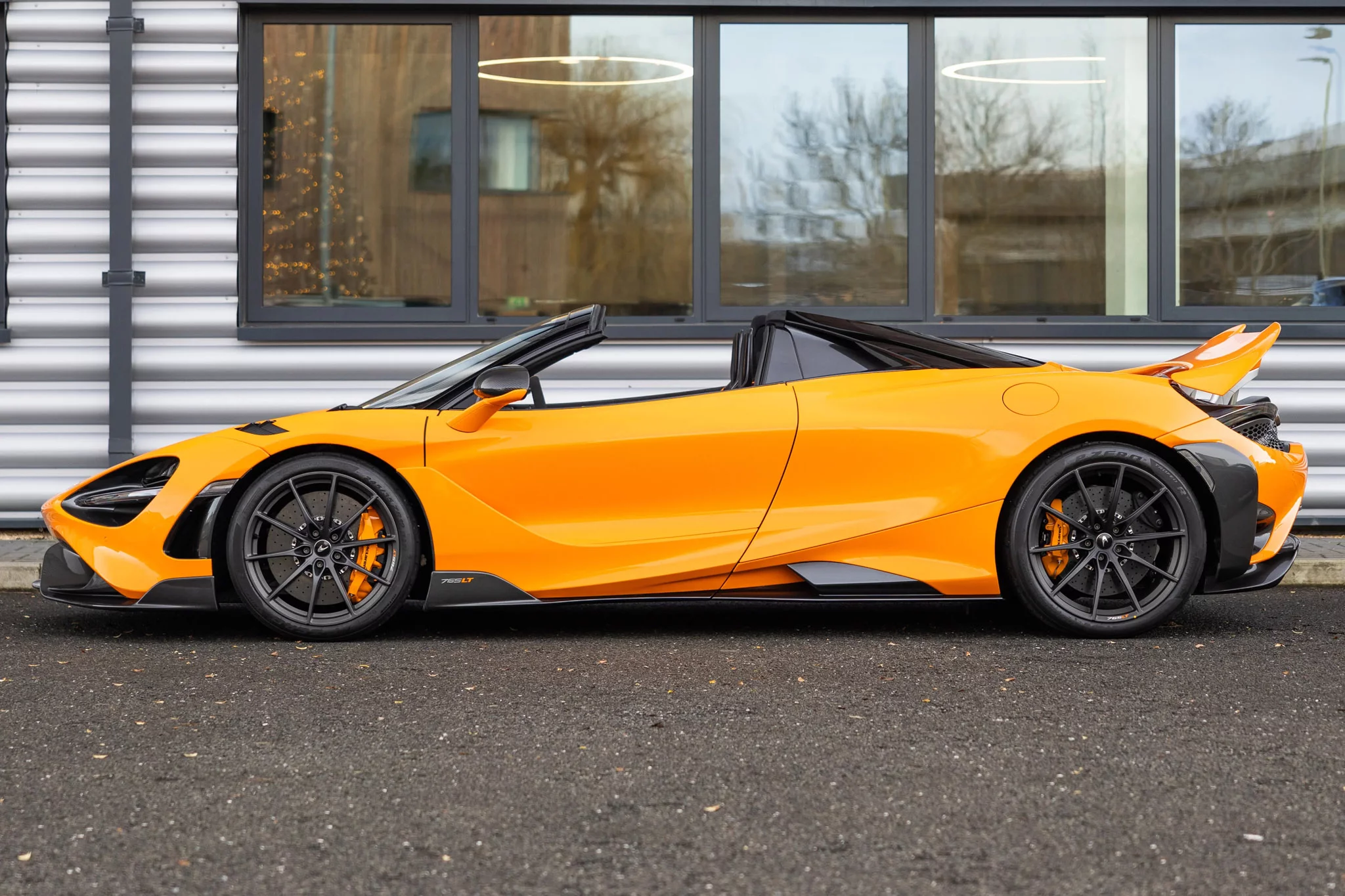 McLaren Orange McLaren 765LT