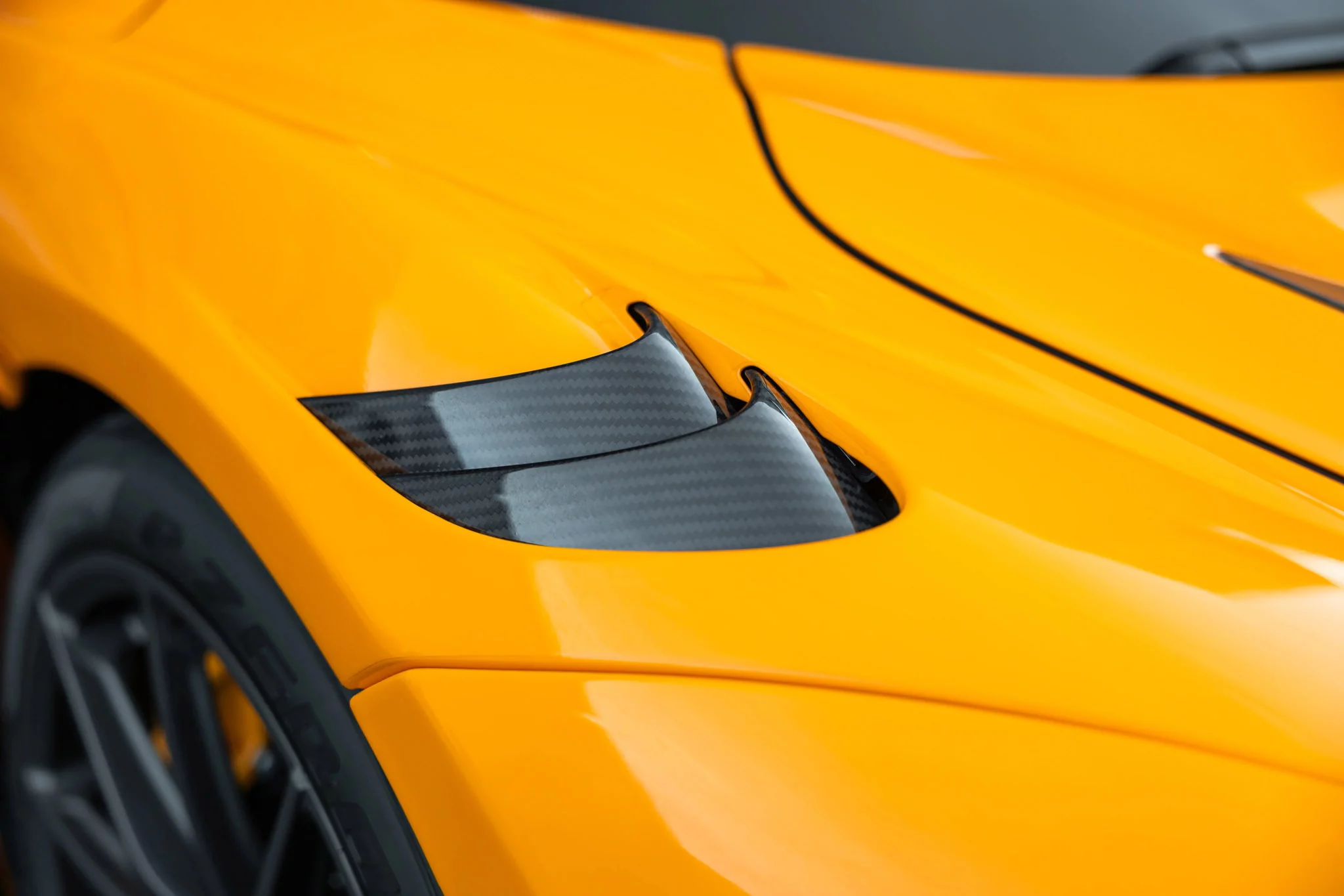 McLaren Orange McLaren 765LT