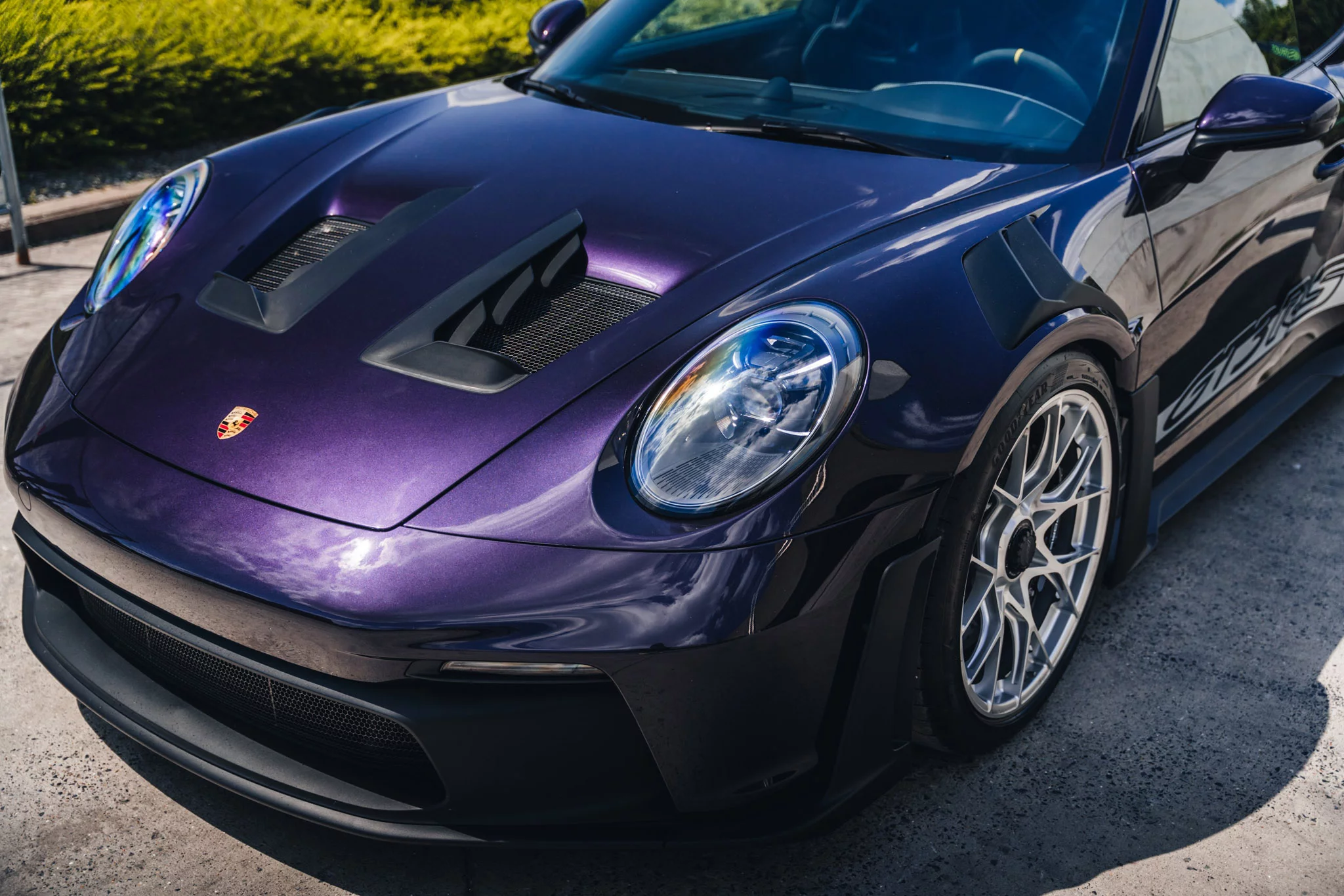 Viola Metallic Porsche 911 GT3 RS