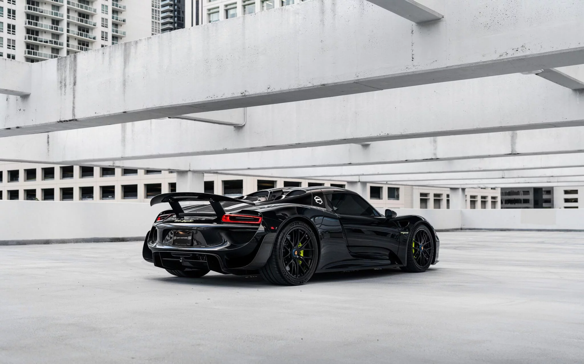 Black Porsche 918 Spyder