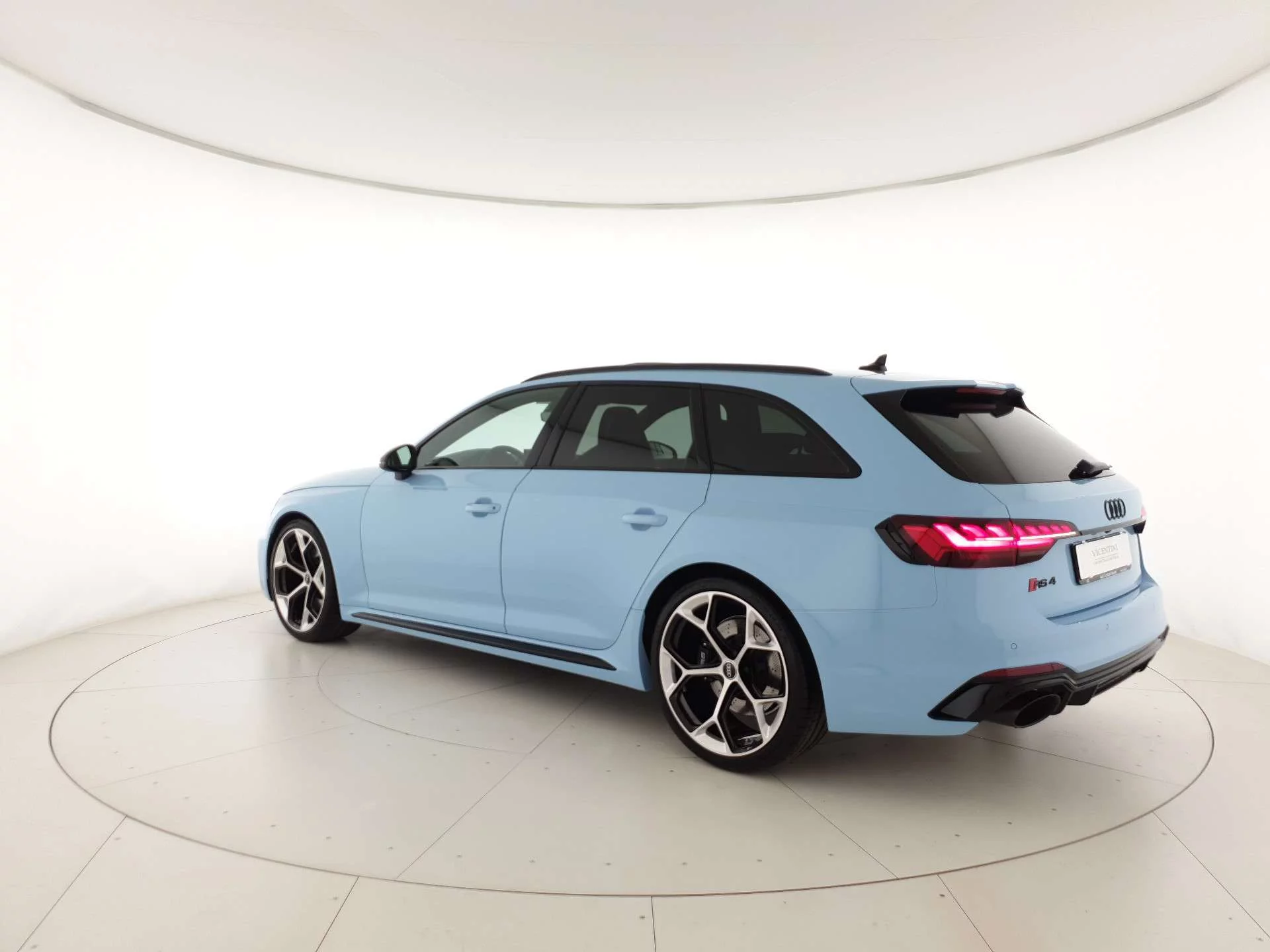 Gulf Blue Audi RS4 Avant