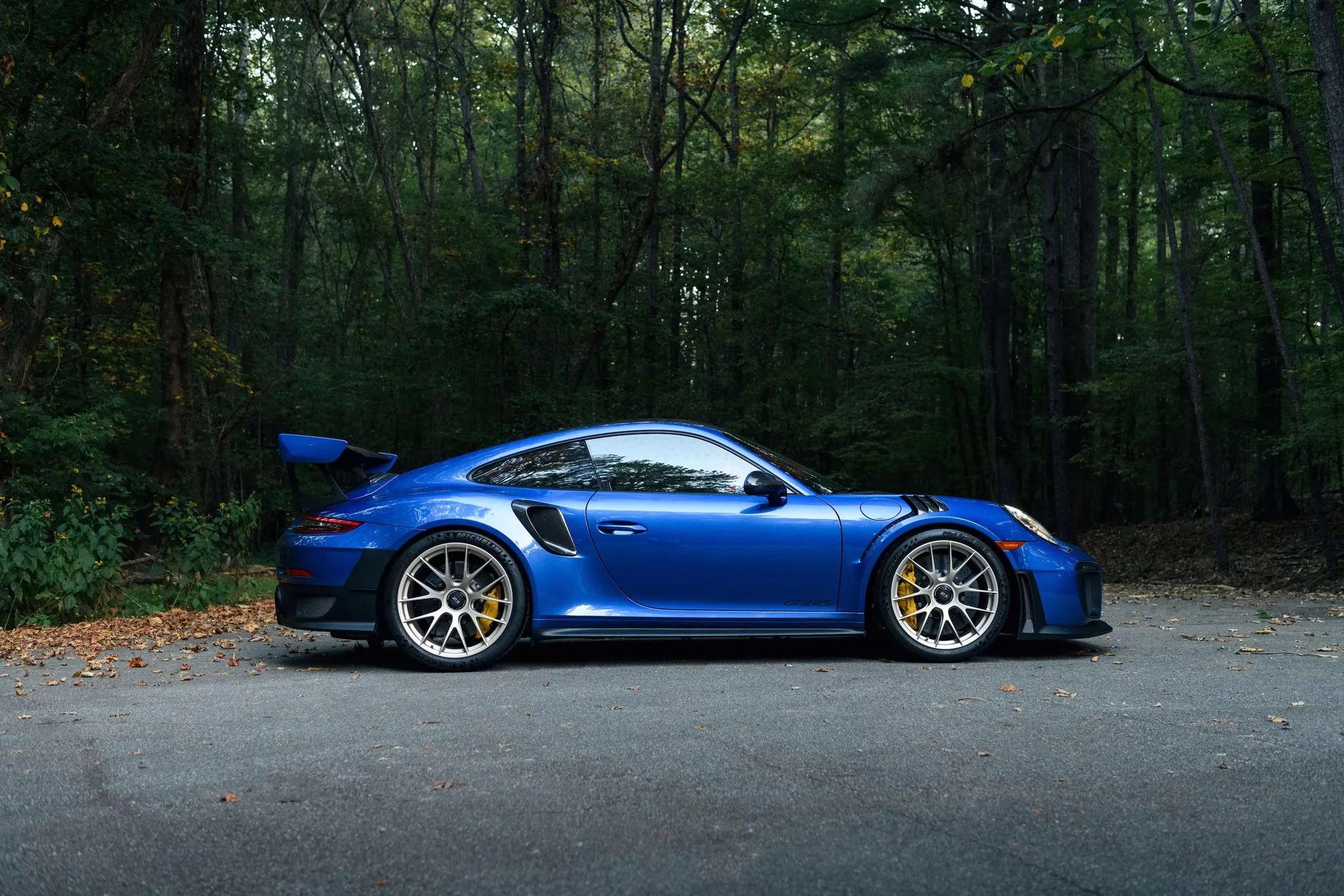 Cobalt Blue Metallic Porsche 911 GT2 RS