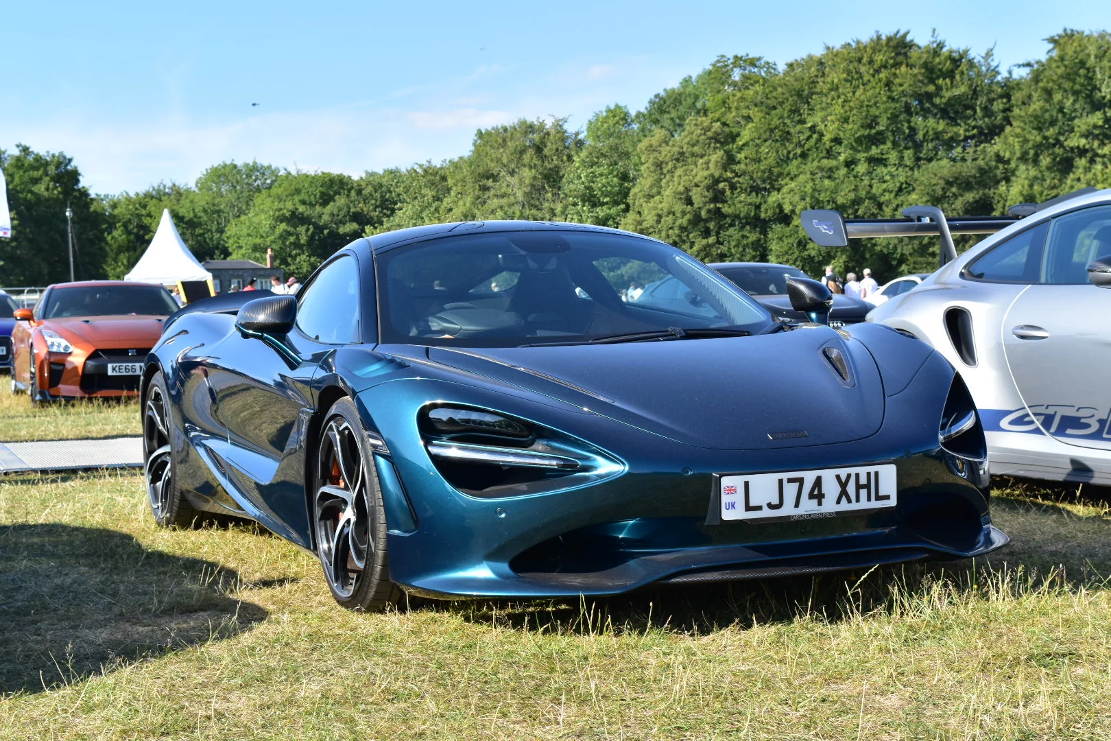 Serpentine McLaren 750S