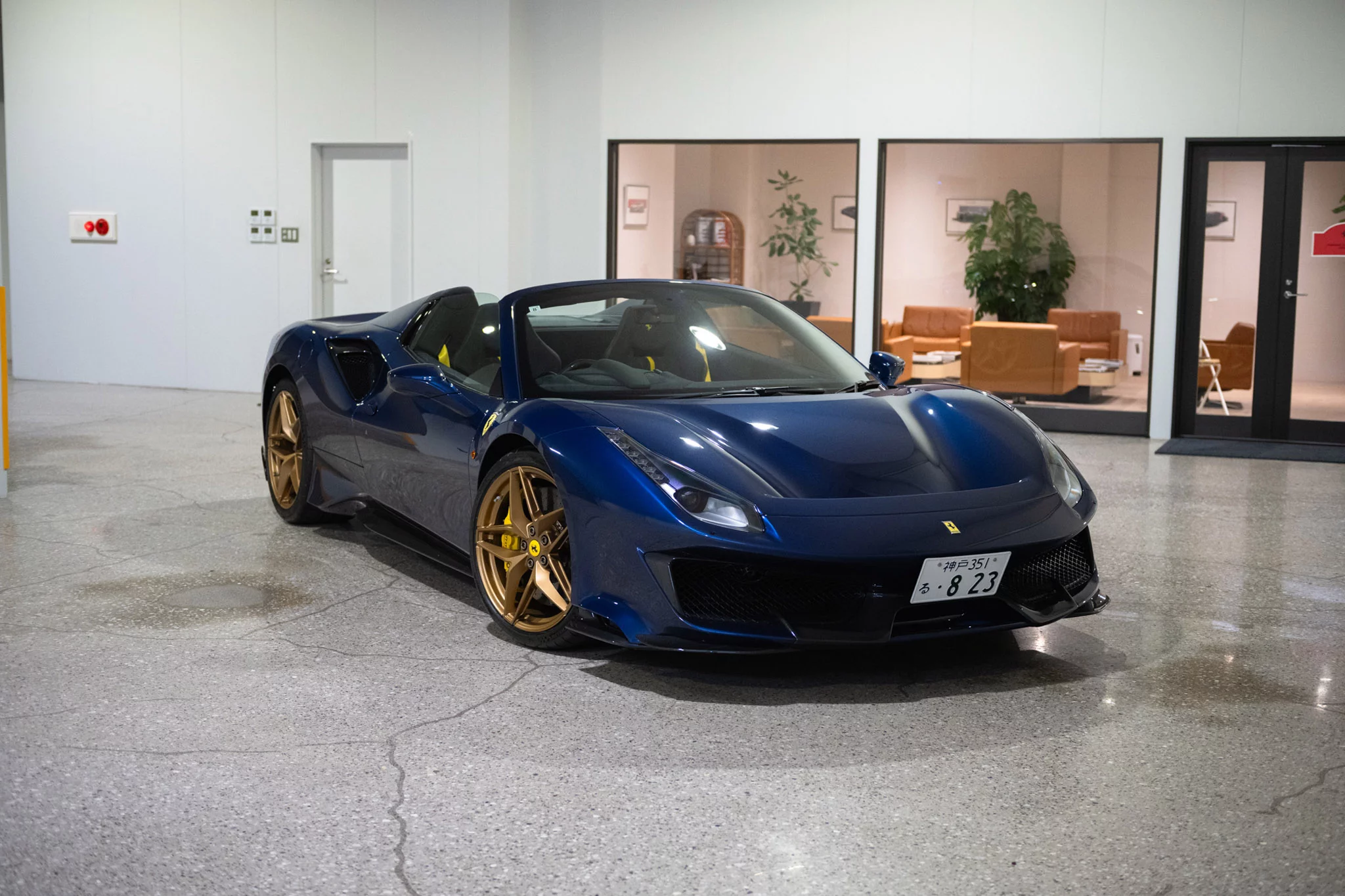 Blu Tour de France 70 Ferrari 488
