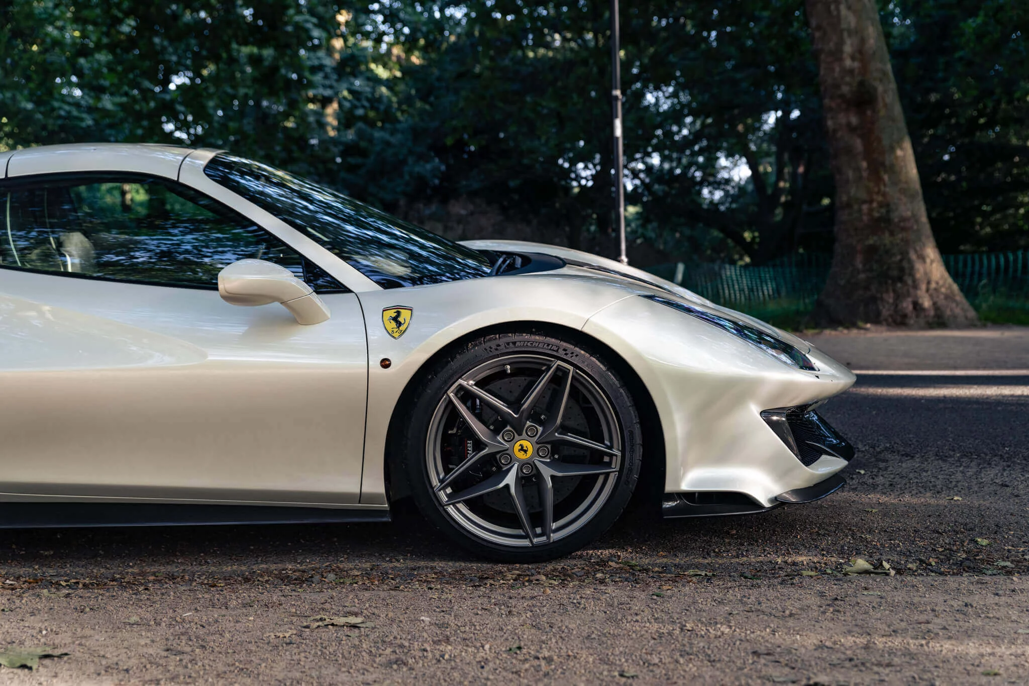 Bianco Fuji Ferrari 488