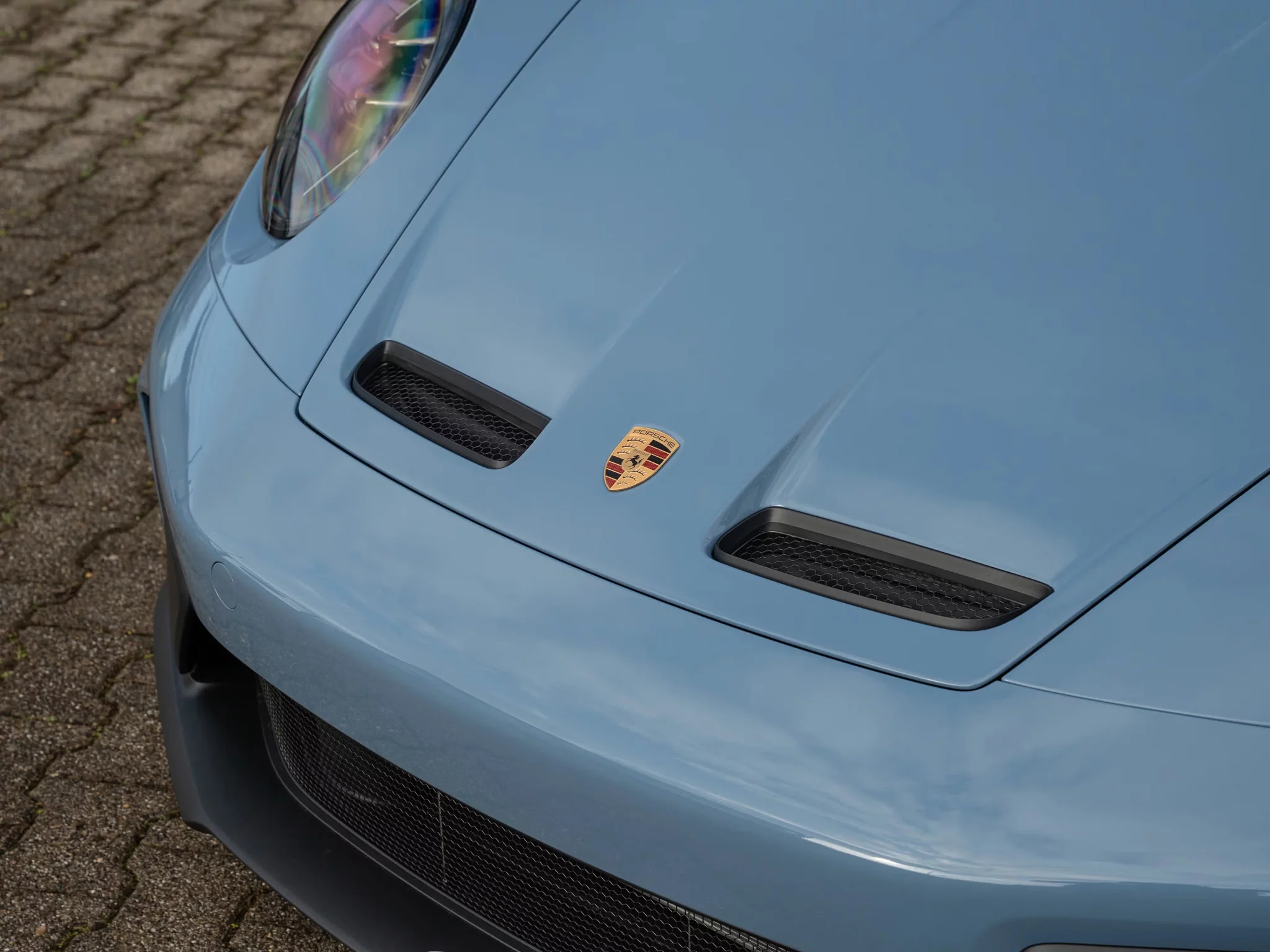 Etna Blue Porsche 911 GT3