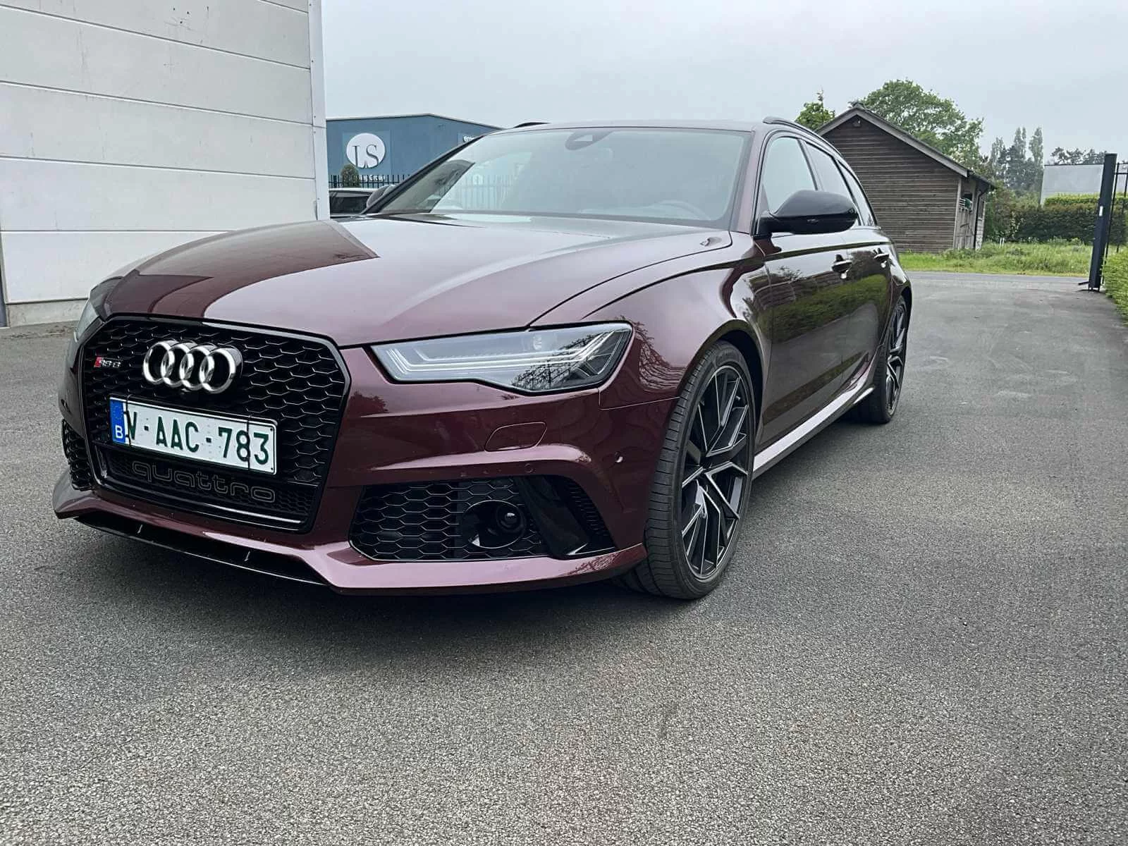 Classic Red Audi RS6 Avant