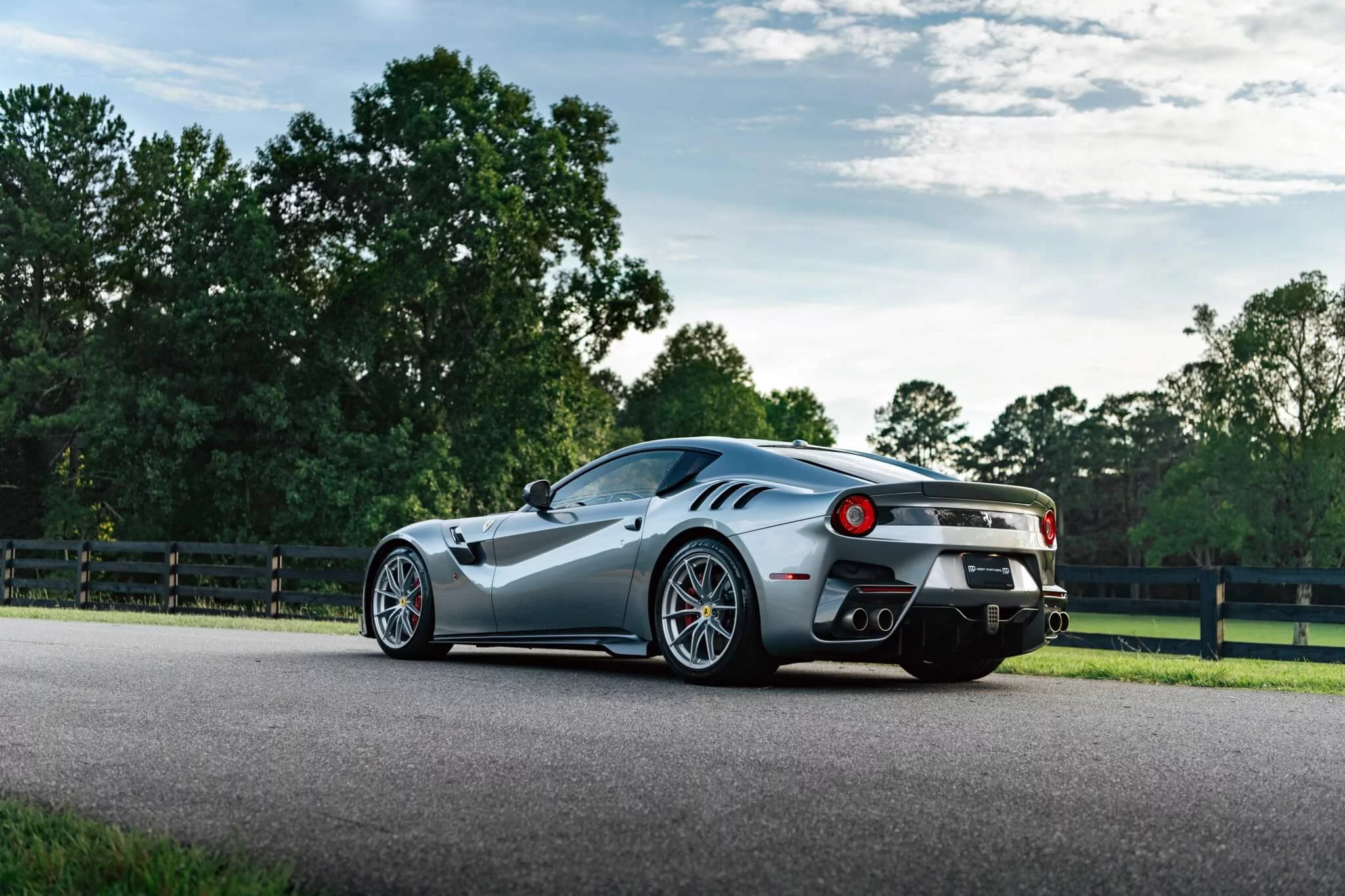 Grigio Titanio Ferrari F12