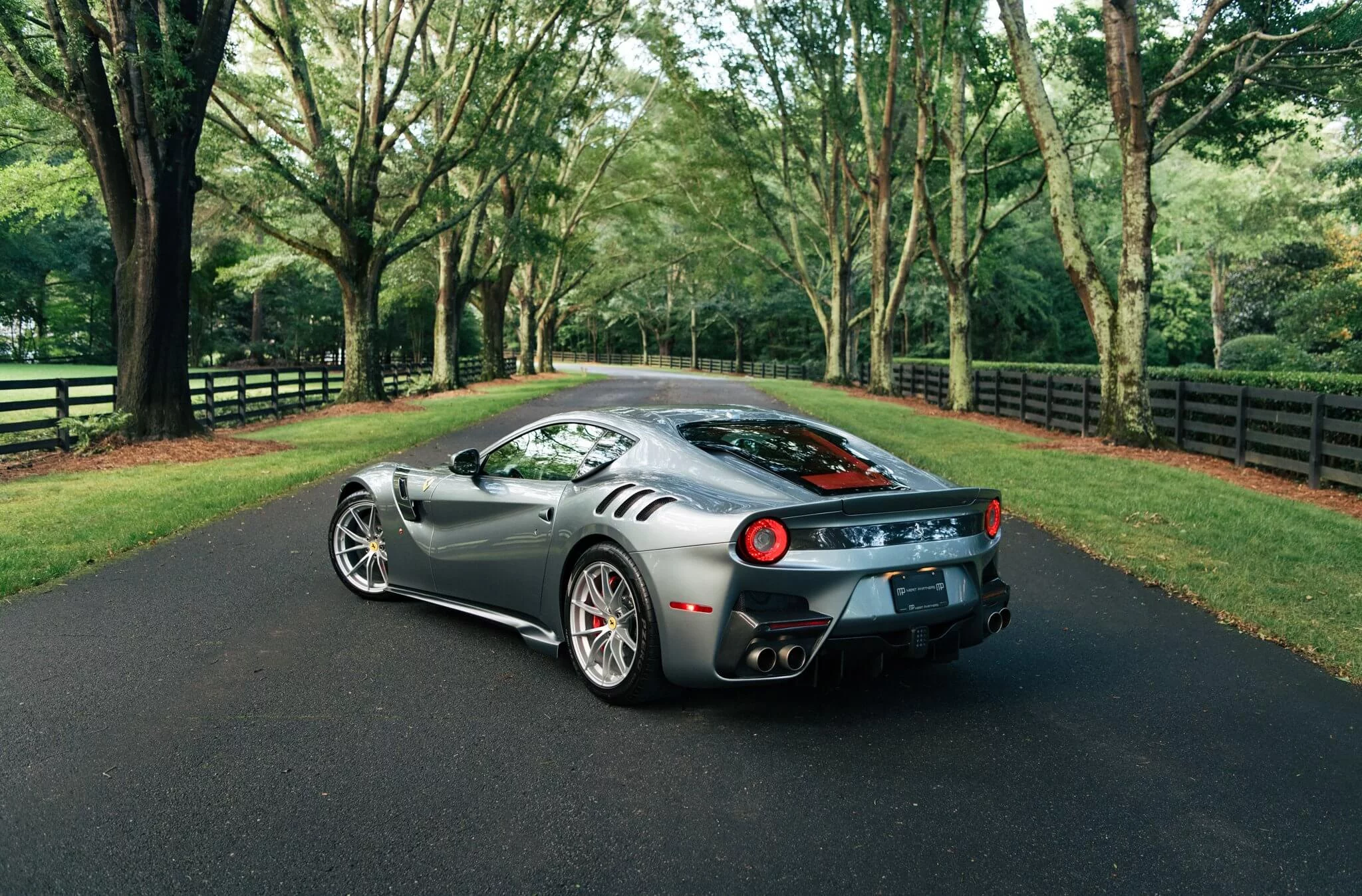 Grigio Titanio Ferrari F12