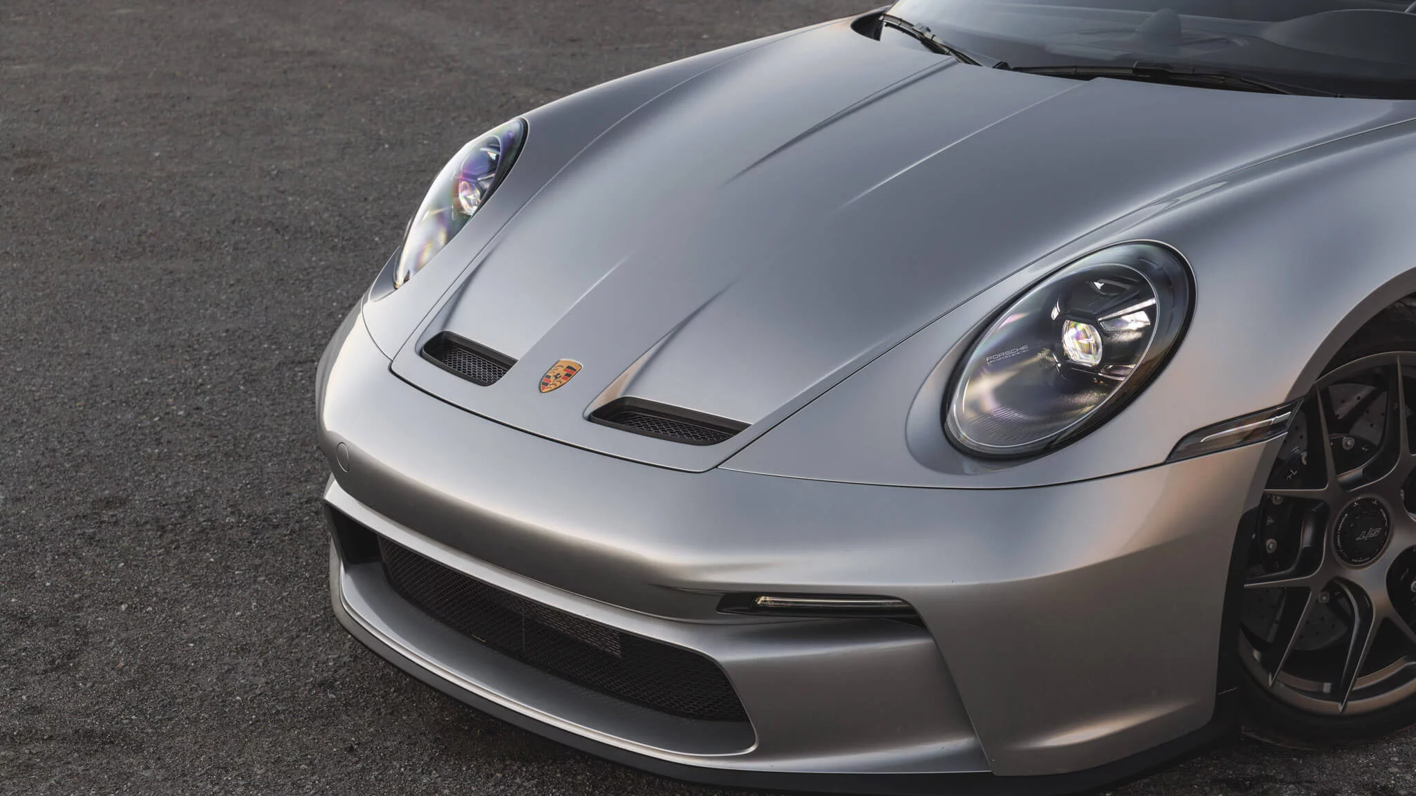 GT Silver Metallic Porsche 911 S/T