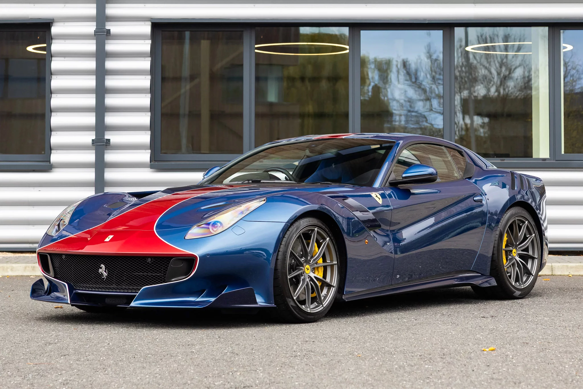 Blu NART Ferrari F12