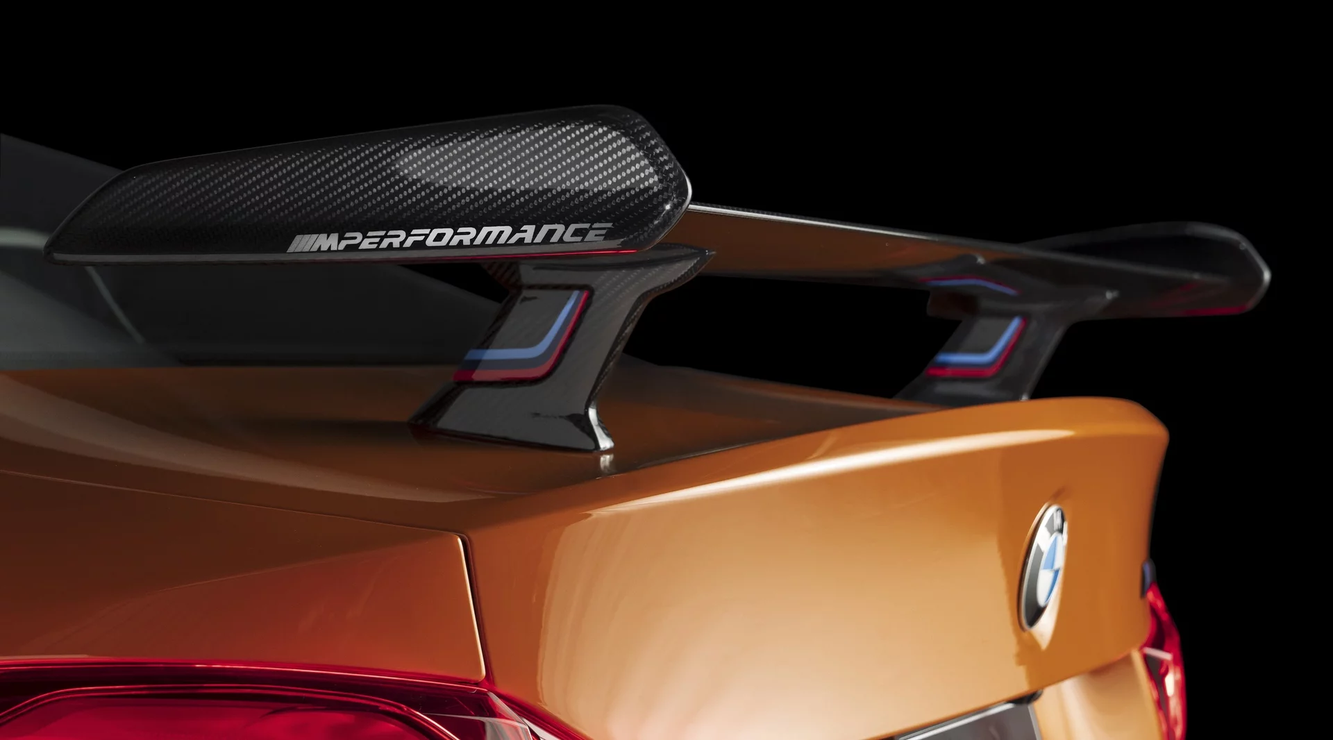 Fire Orange III BMW M4