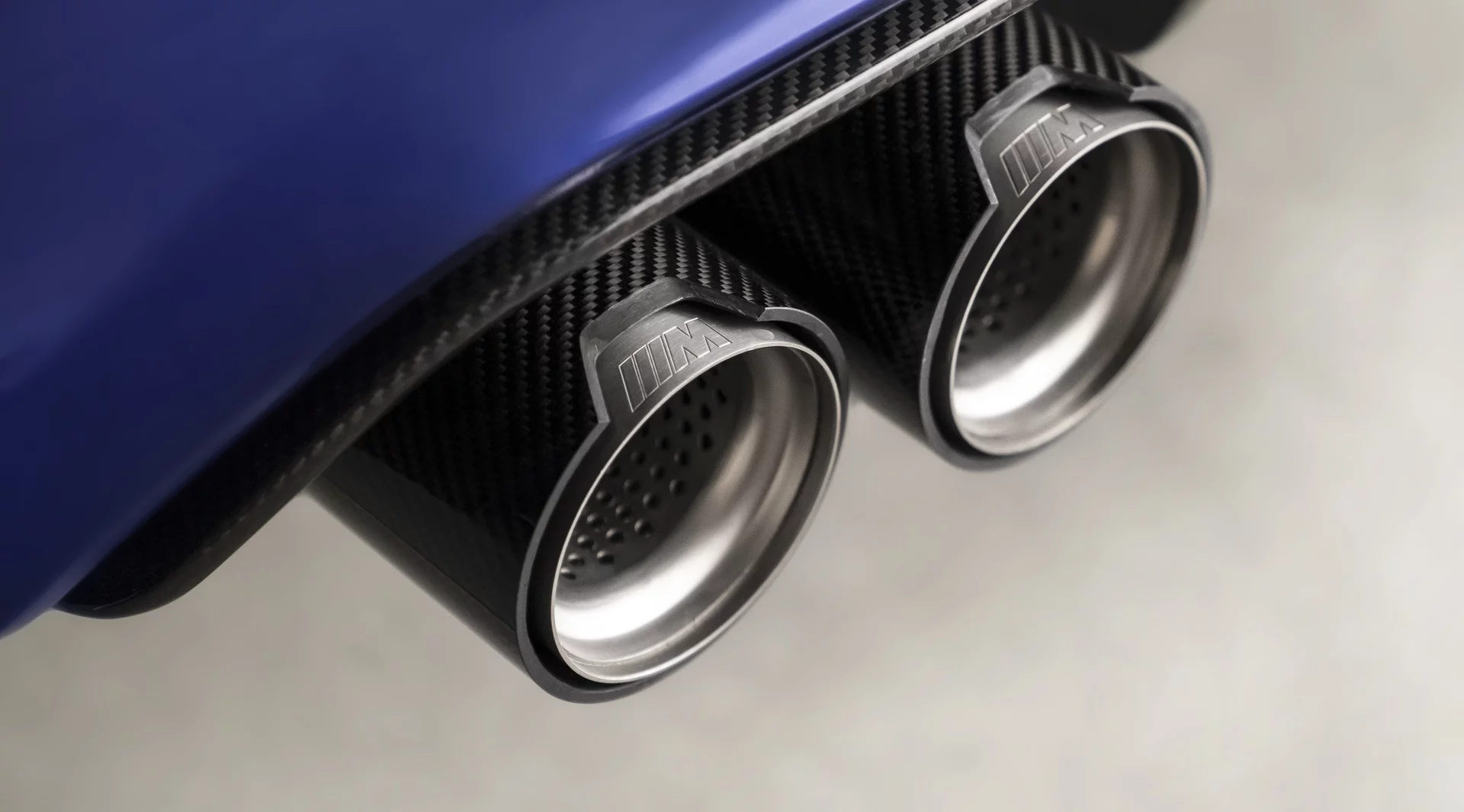 San Marino Blue BMW M4