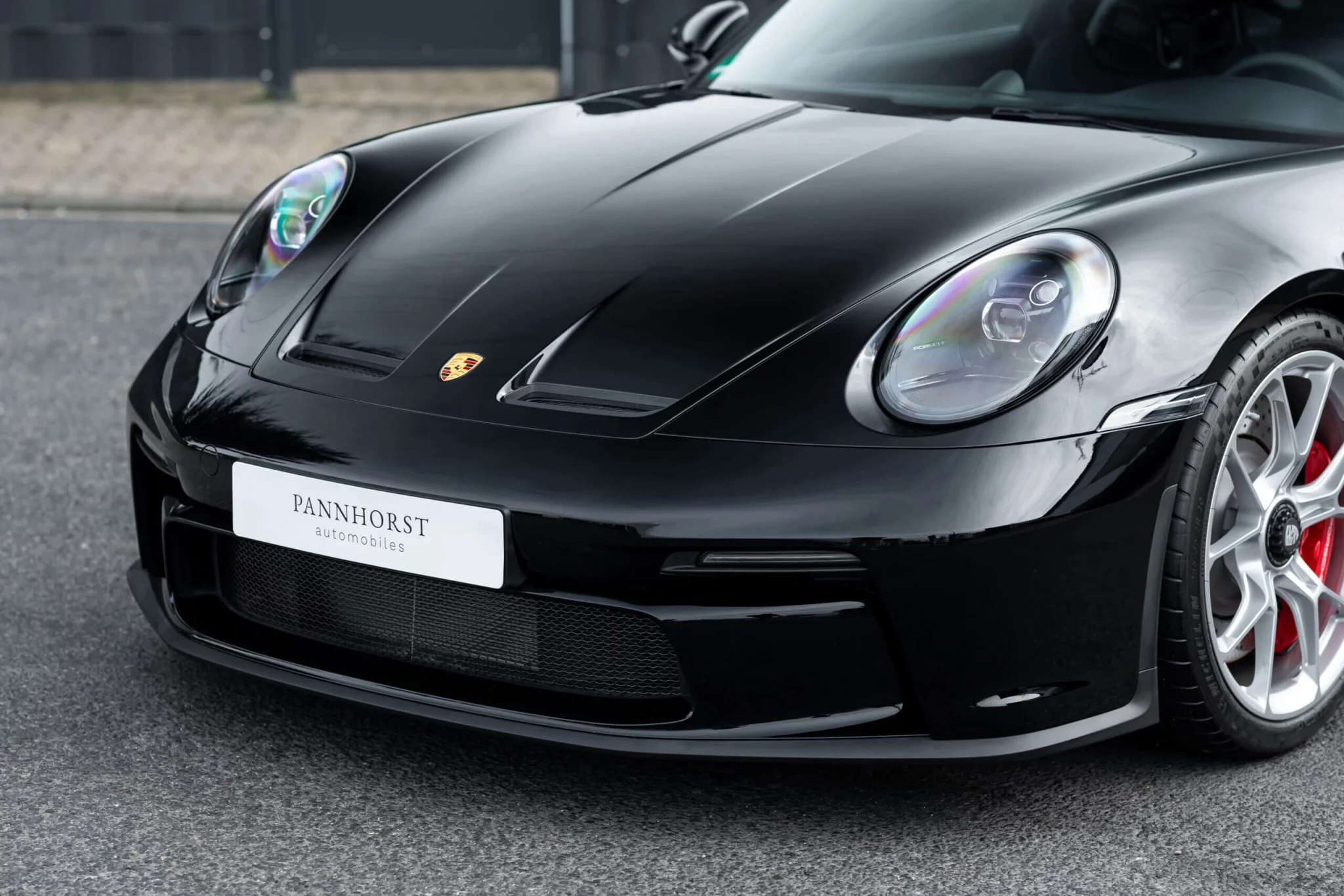 Black Porsche 911 GT3