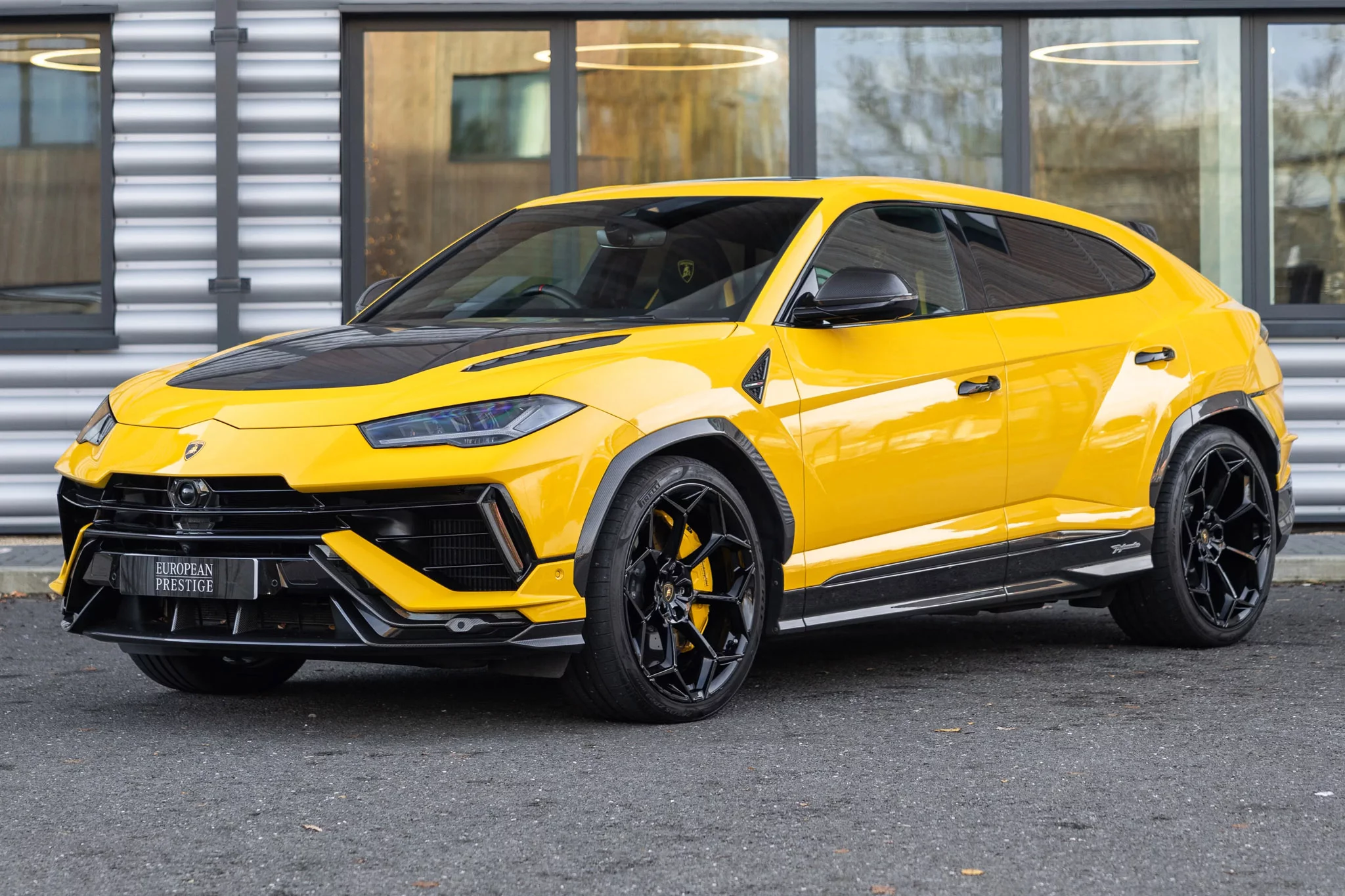 Giallo Auge Lamborghini Urus