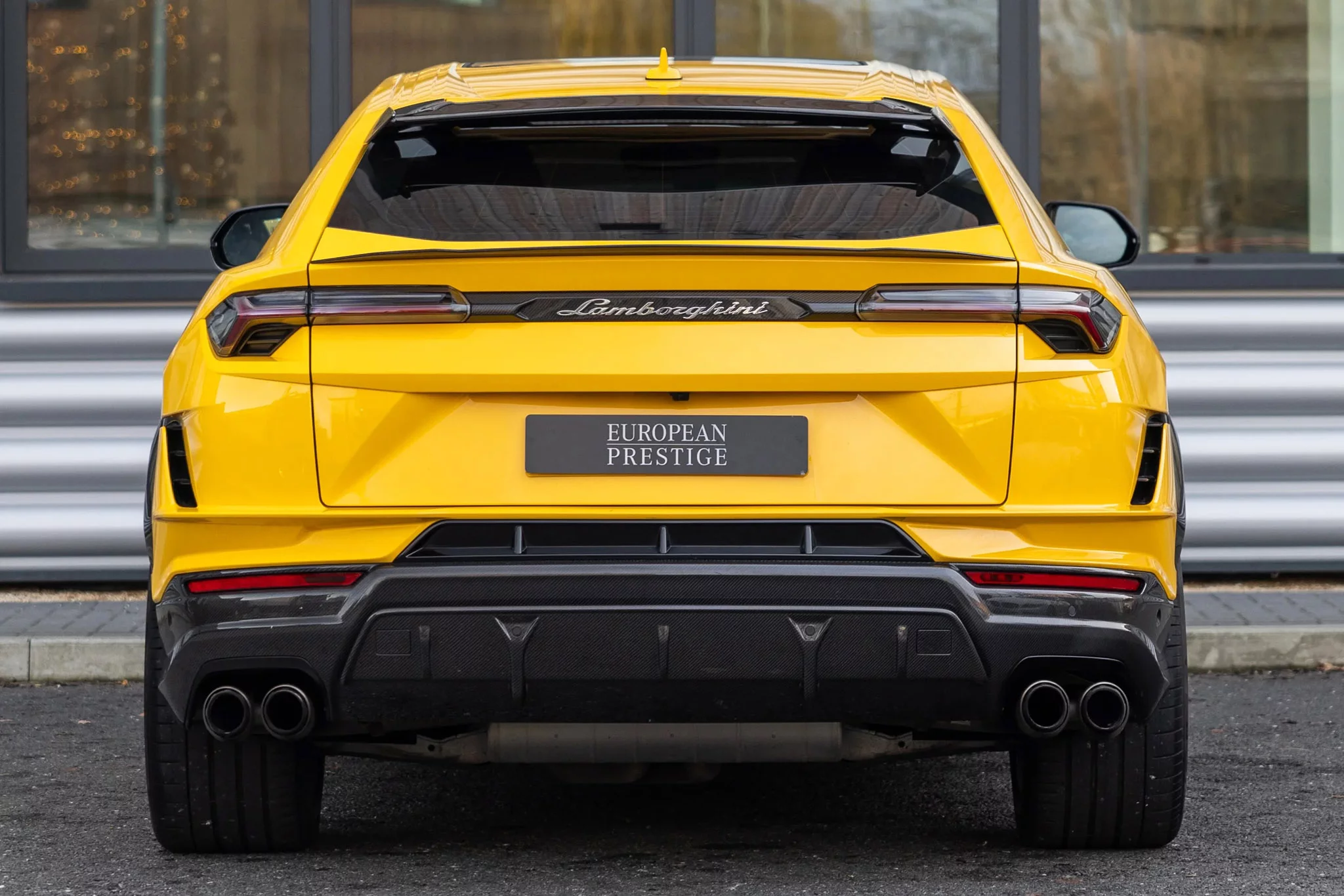Giallo Auge Lamborghini Urus