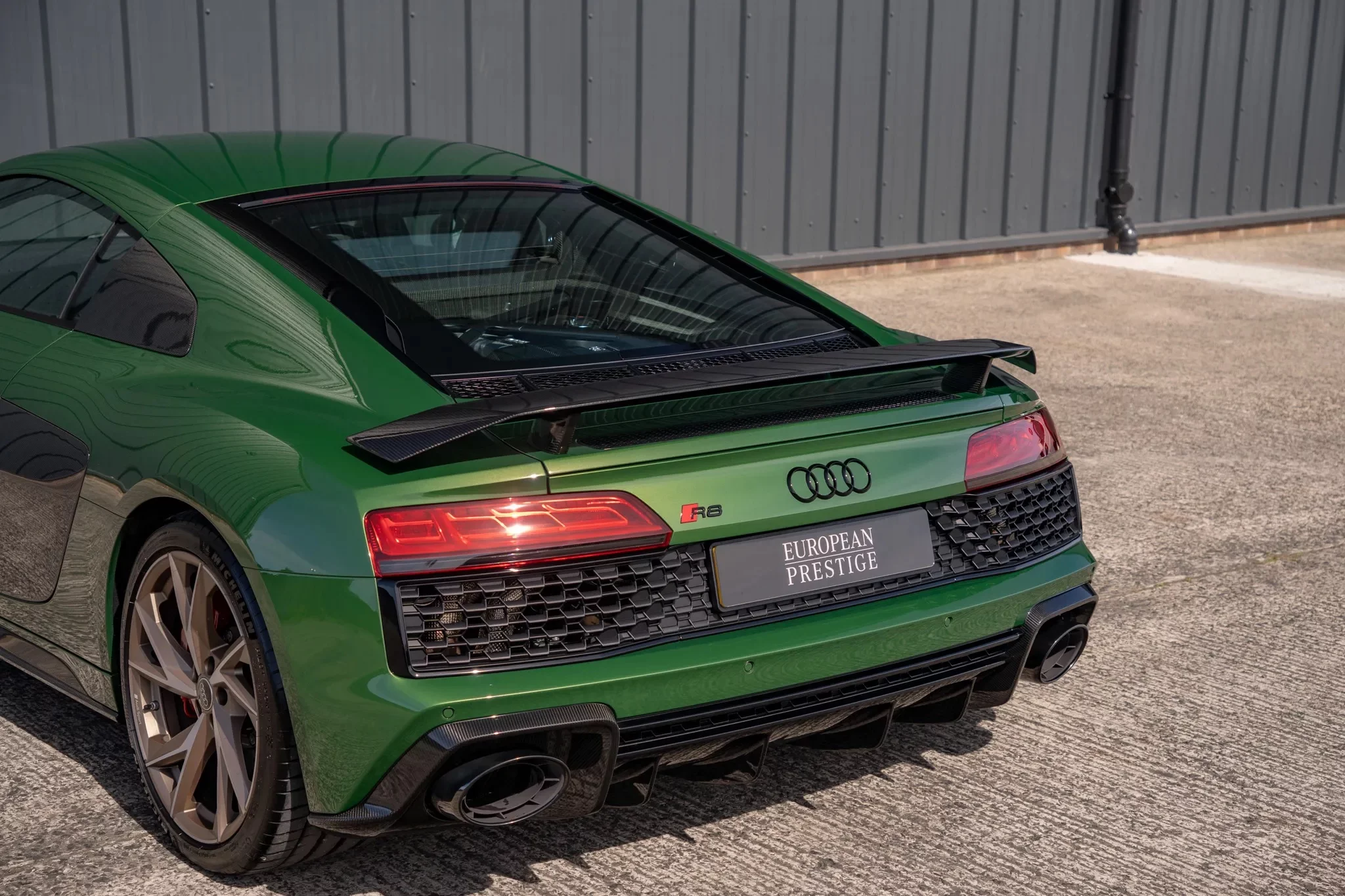 Sonoma Green Audi R8