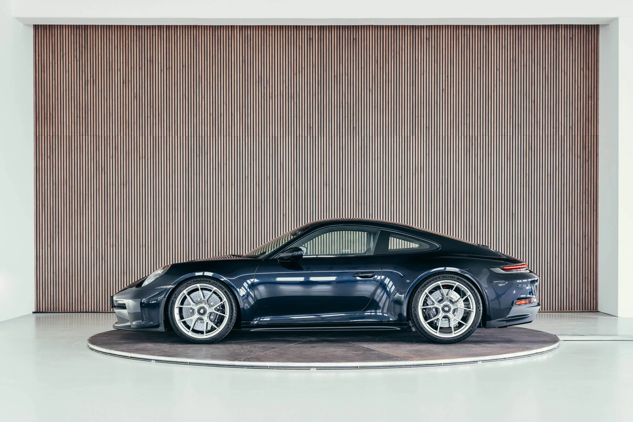 Moonlight Blue Metallic Porsche 911 GT3