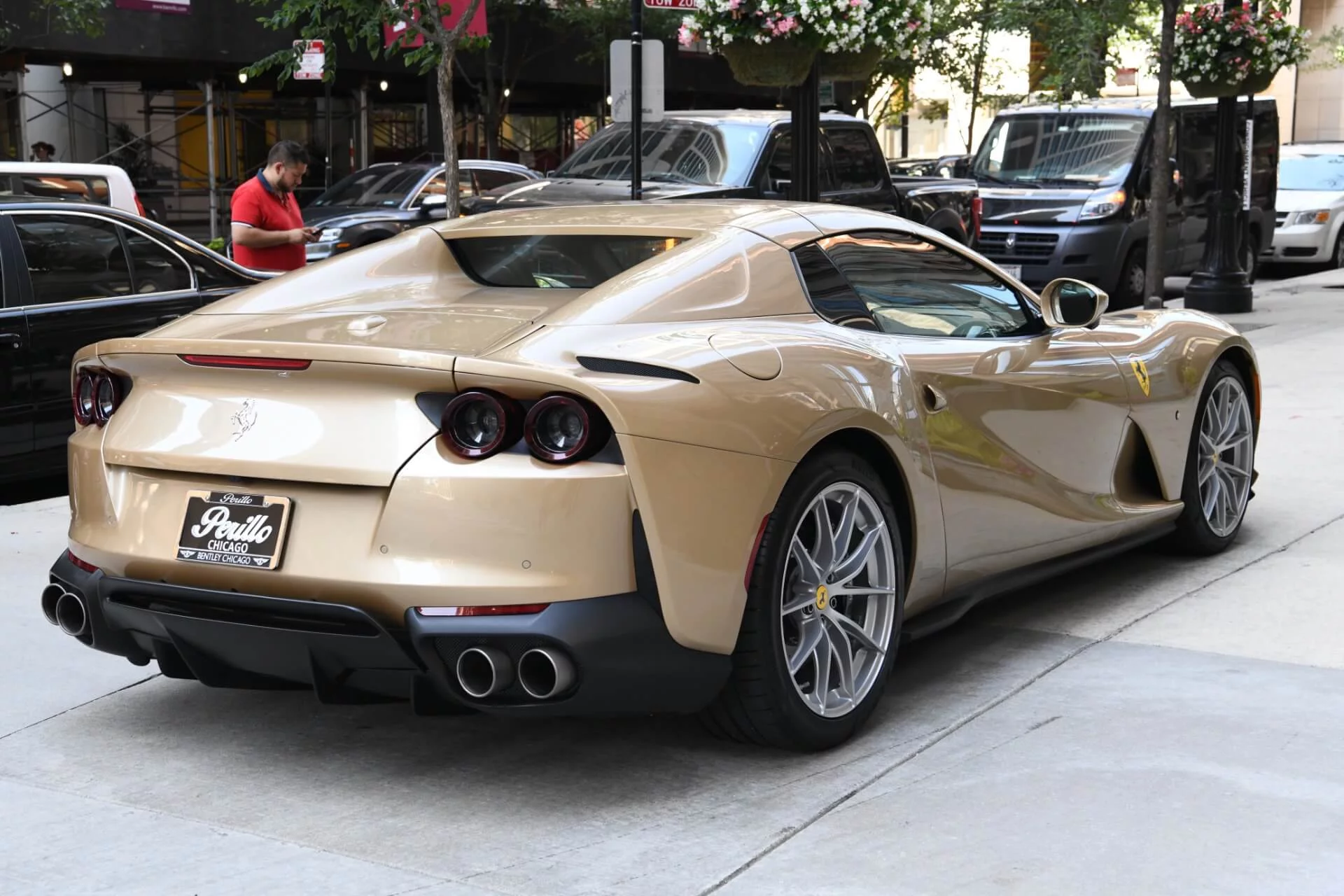 Oro Chiaro Ferrari 812