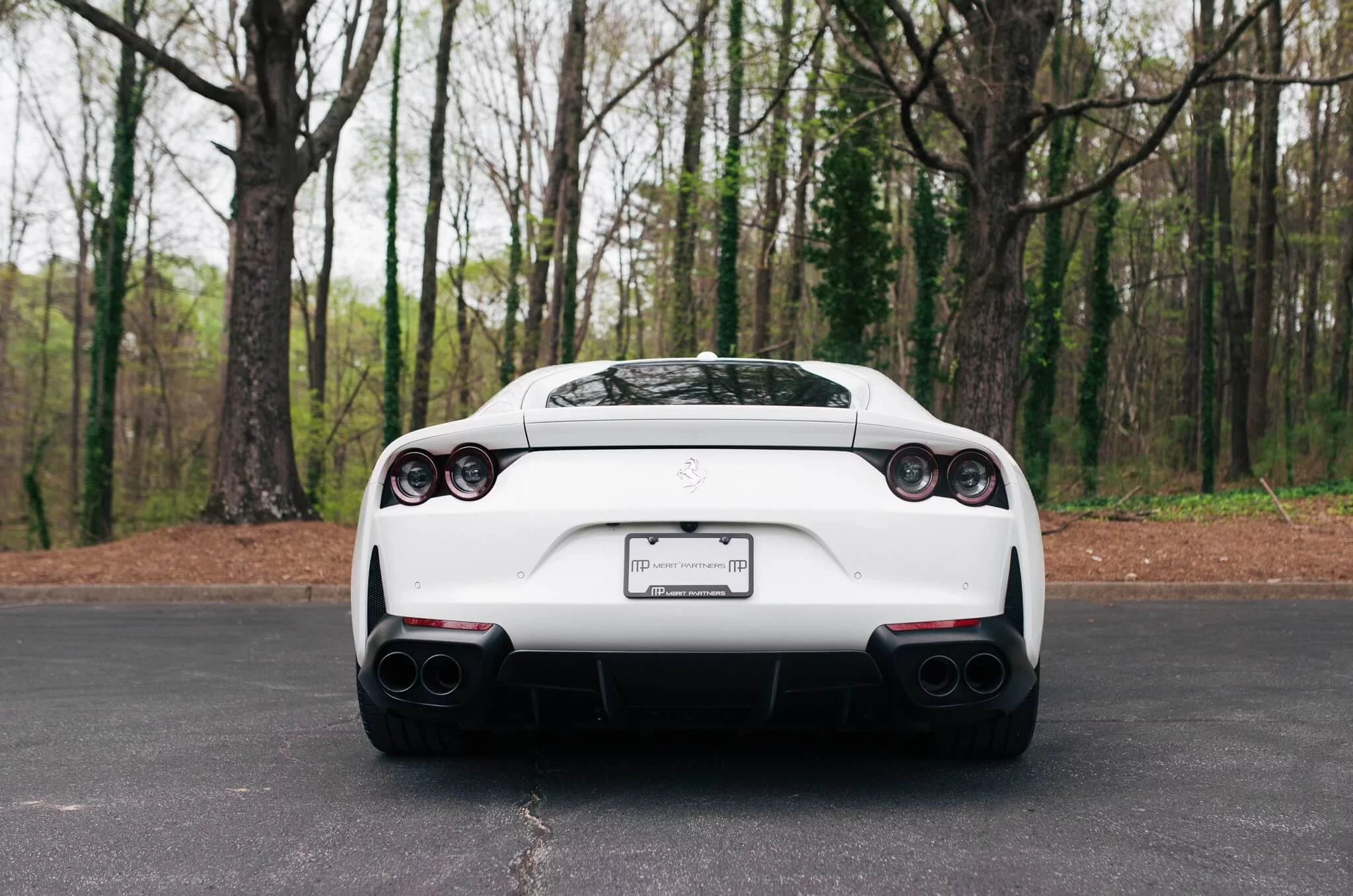 Bianco Avus Ferrari 812