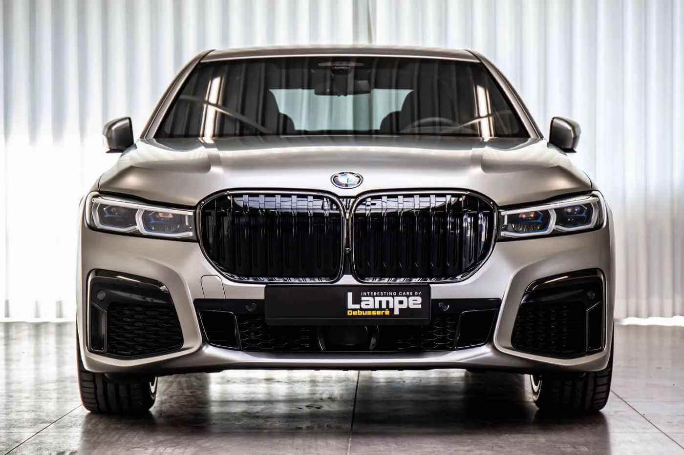 Frozen Dark Silver BMW 7 Series
