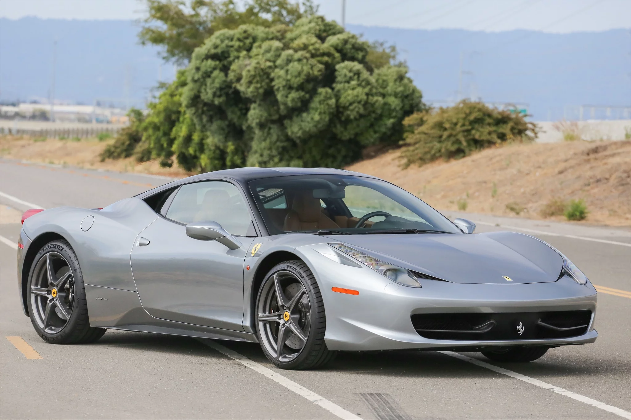 Grigio Titanio Ferrari 458