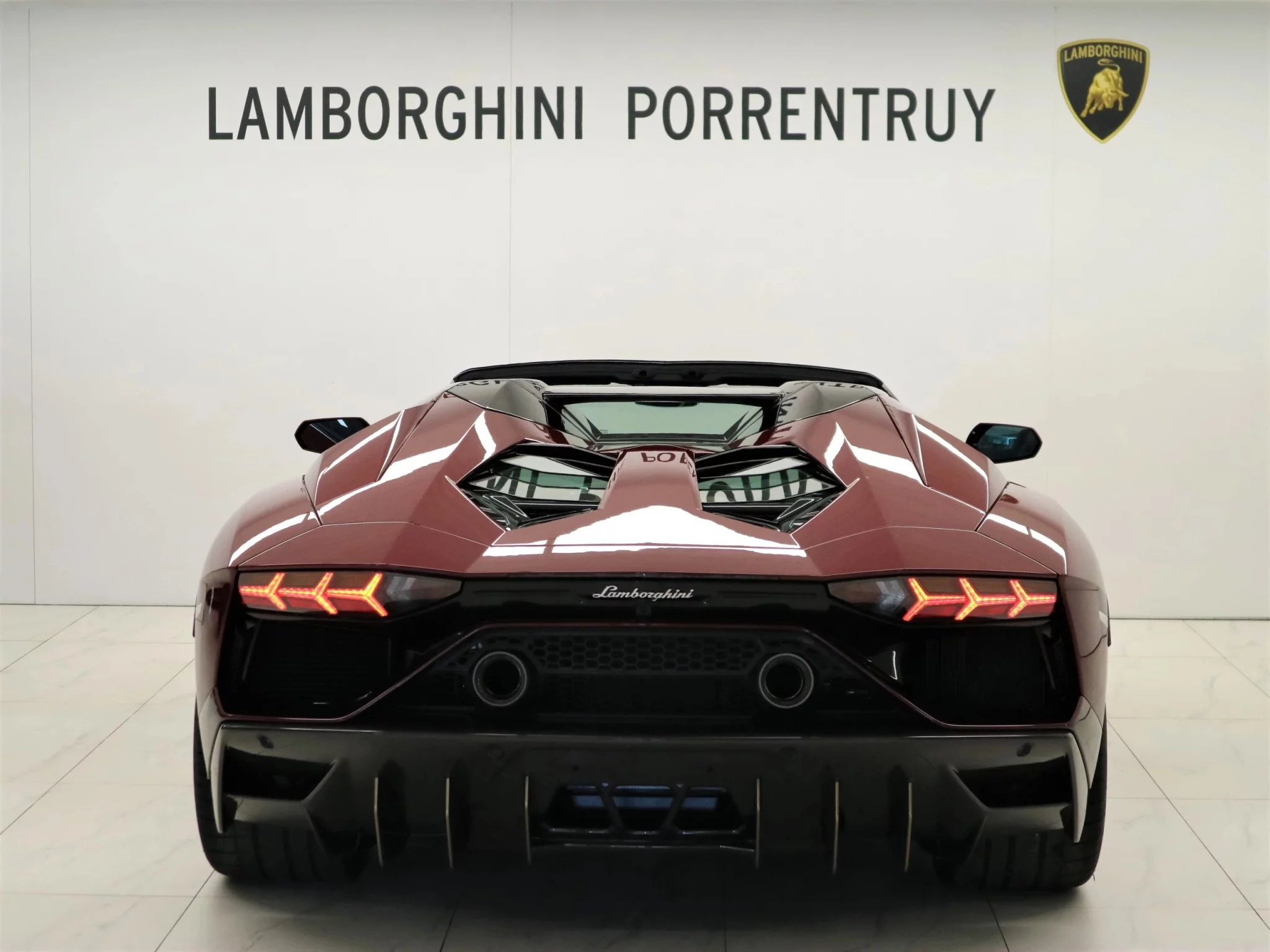 Amaranto Lamborghini Aventador