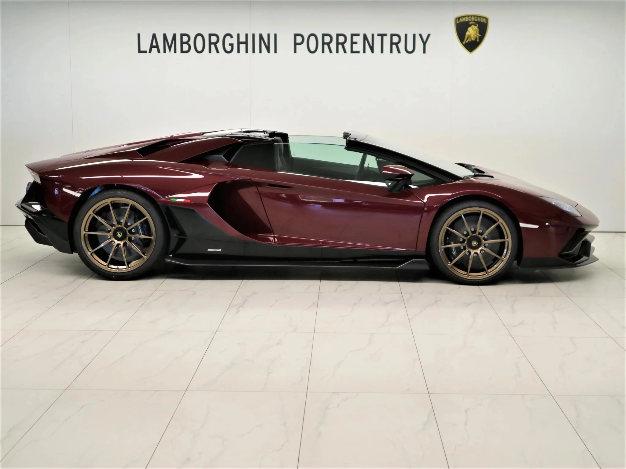 Amaranto Lamborghini Aventador