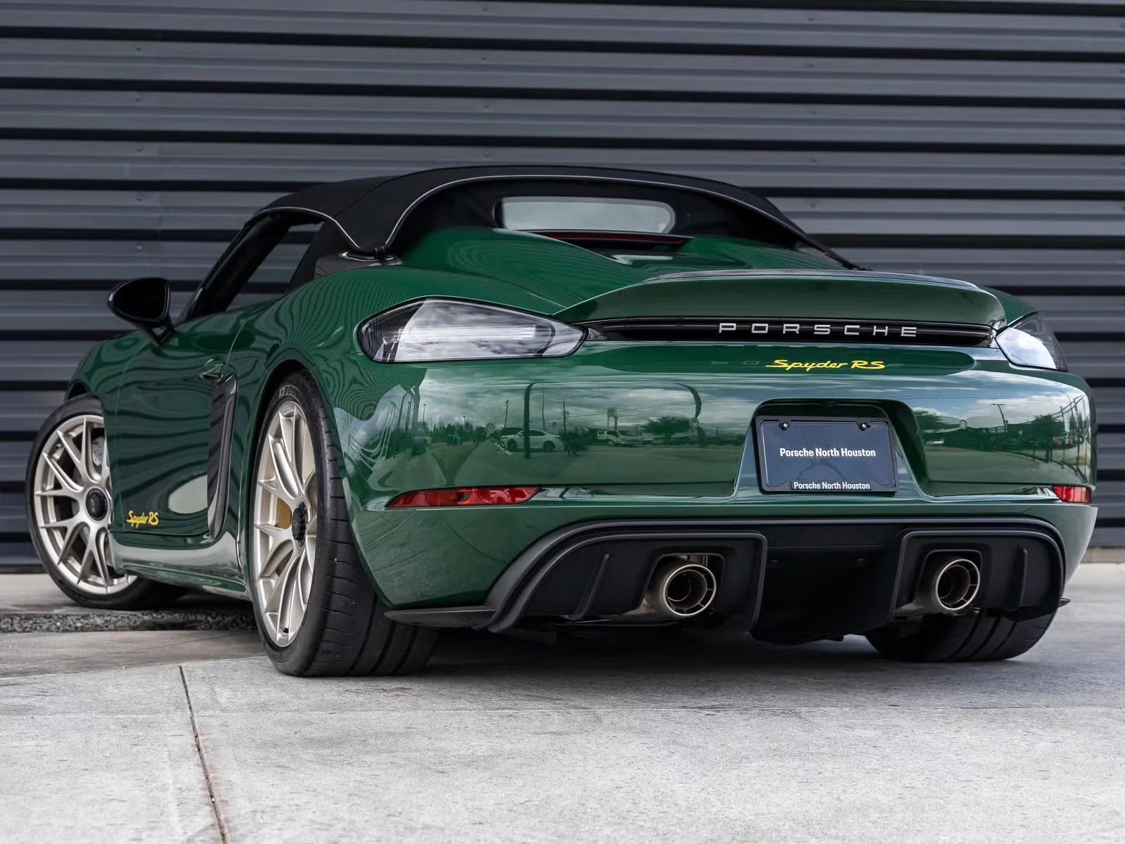 Irish Green Porsche 718 Spyder RS