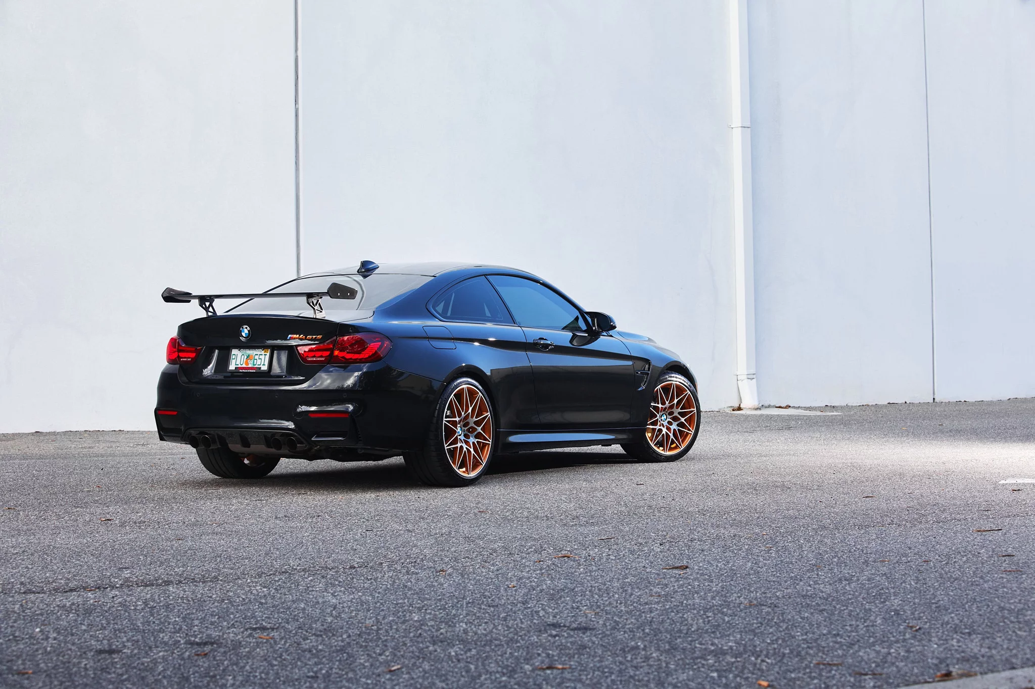 Sapphire Black BMW M4