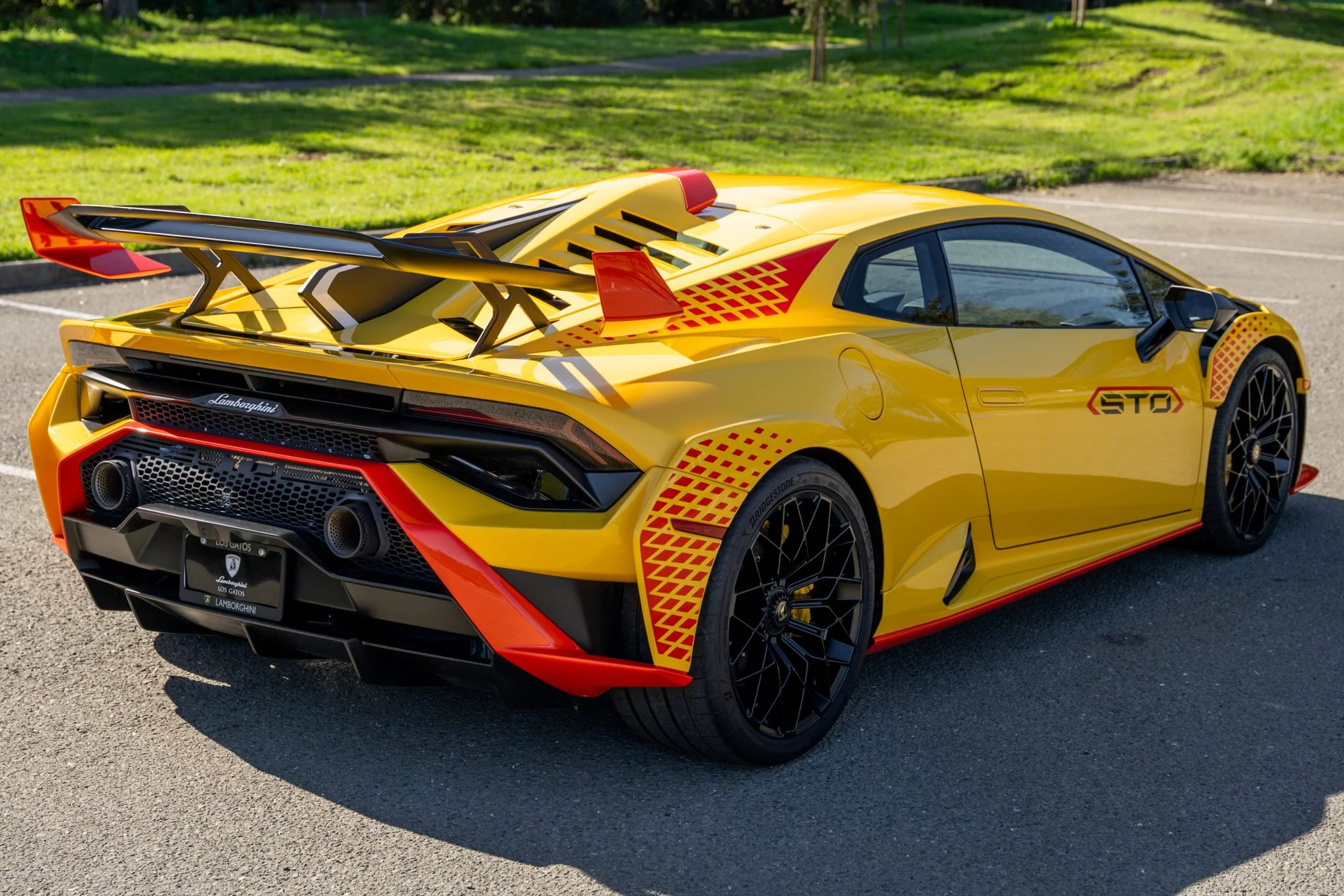 Giallo Inti Lamborghini Huracán