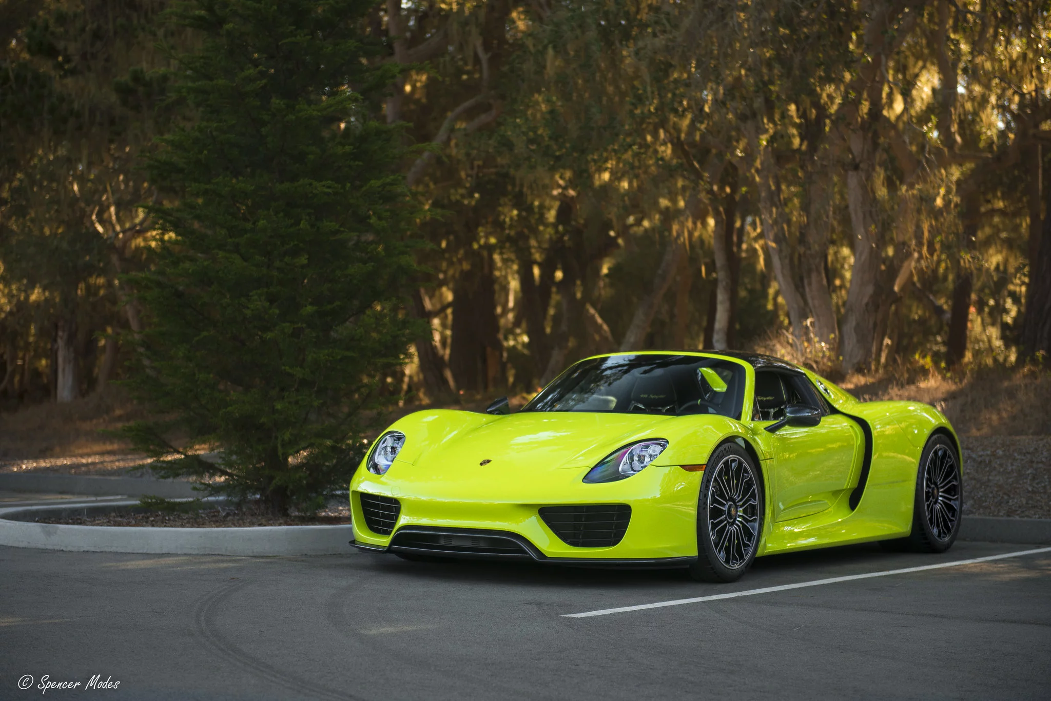 Acid Green Porsche 918 Spyder