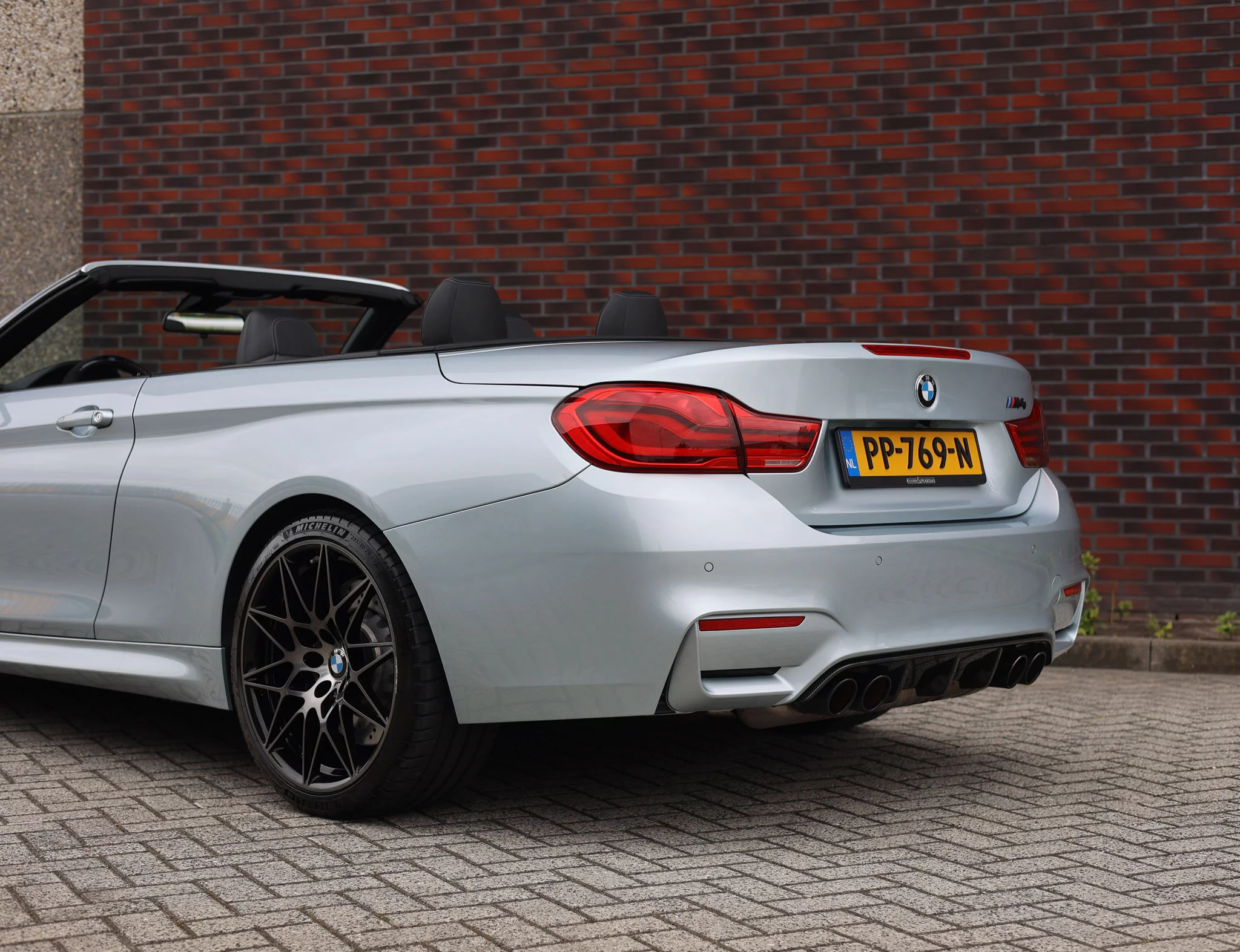 Silverstone II BMW M4