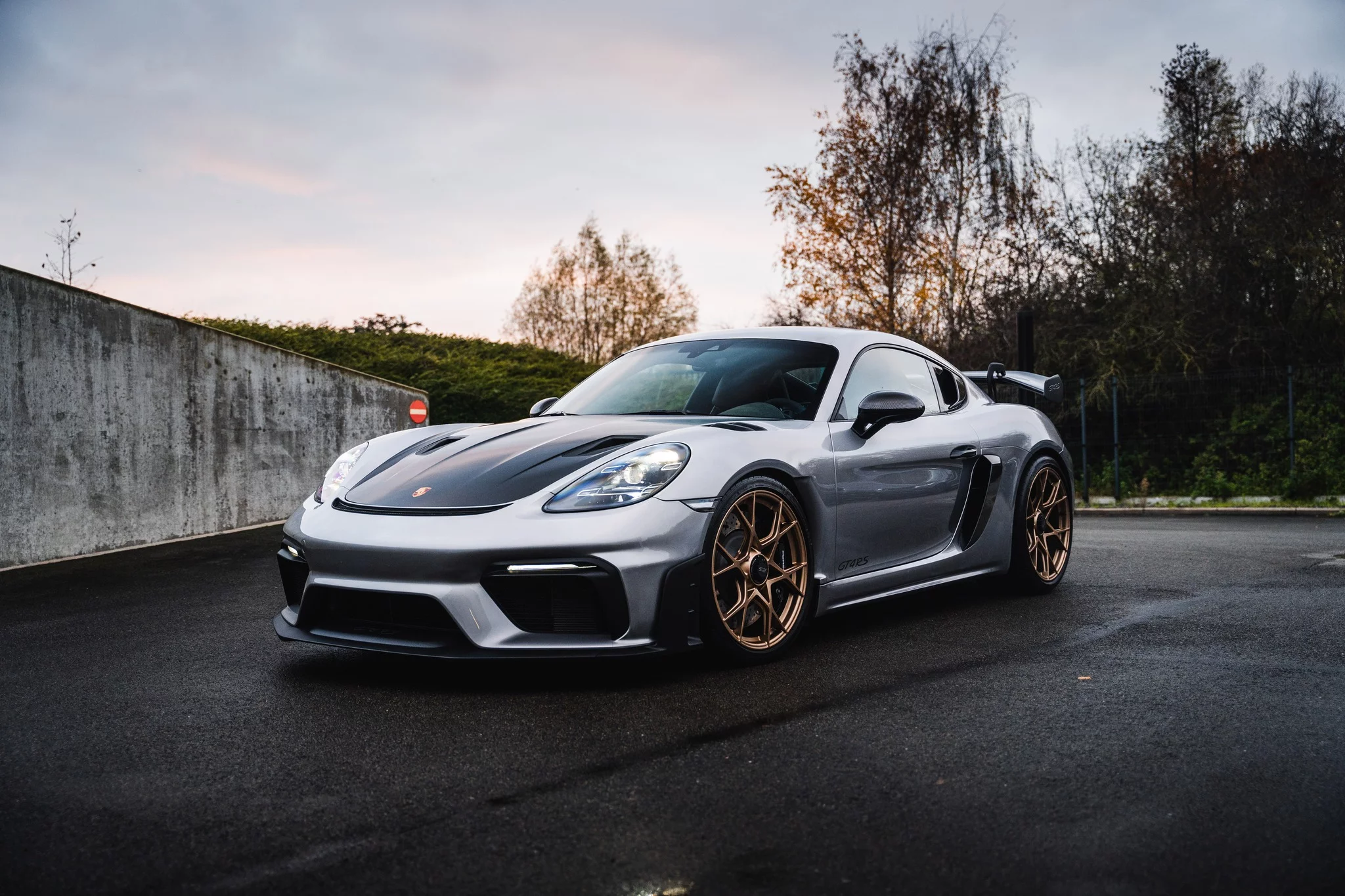 GT Silver Metallic Porsche 718 Cayman GT4 RS