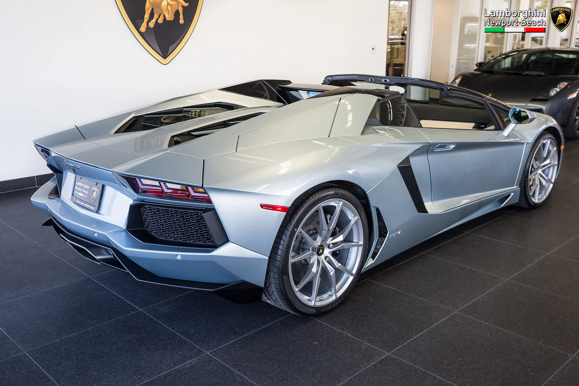 Azzurro Thetys Lamborghini Aventador