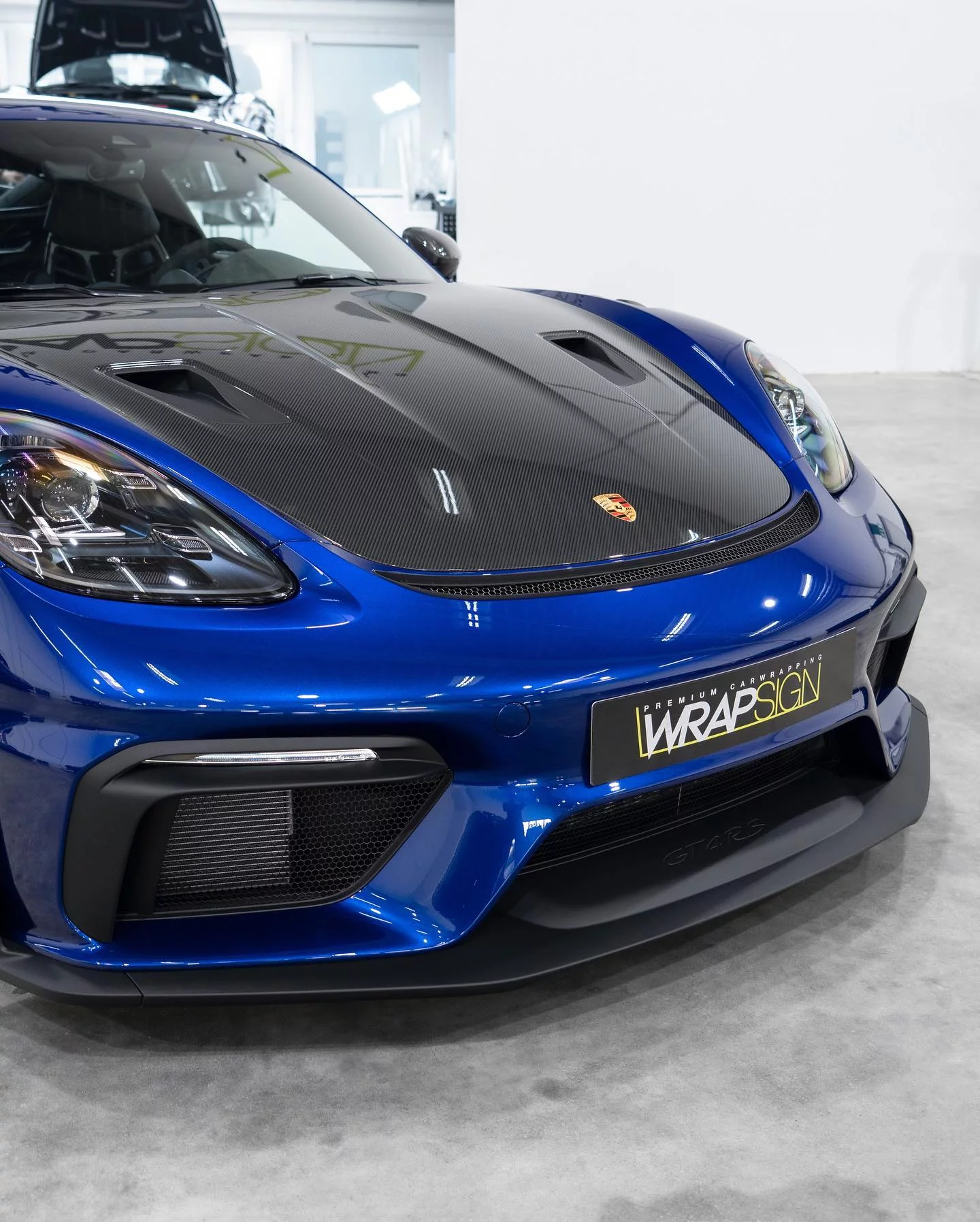 San Marino Blue Porsche 718 Cayman GT4 RS