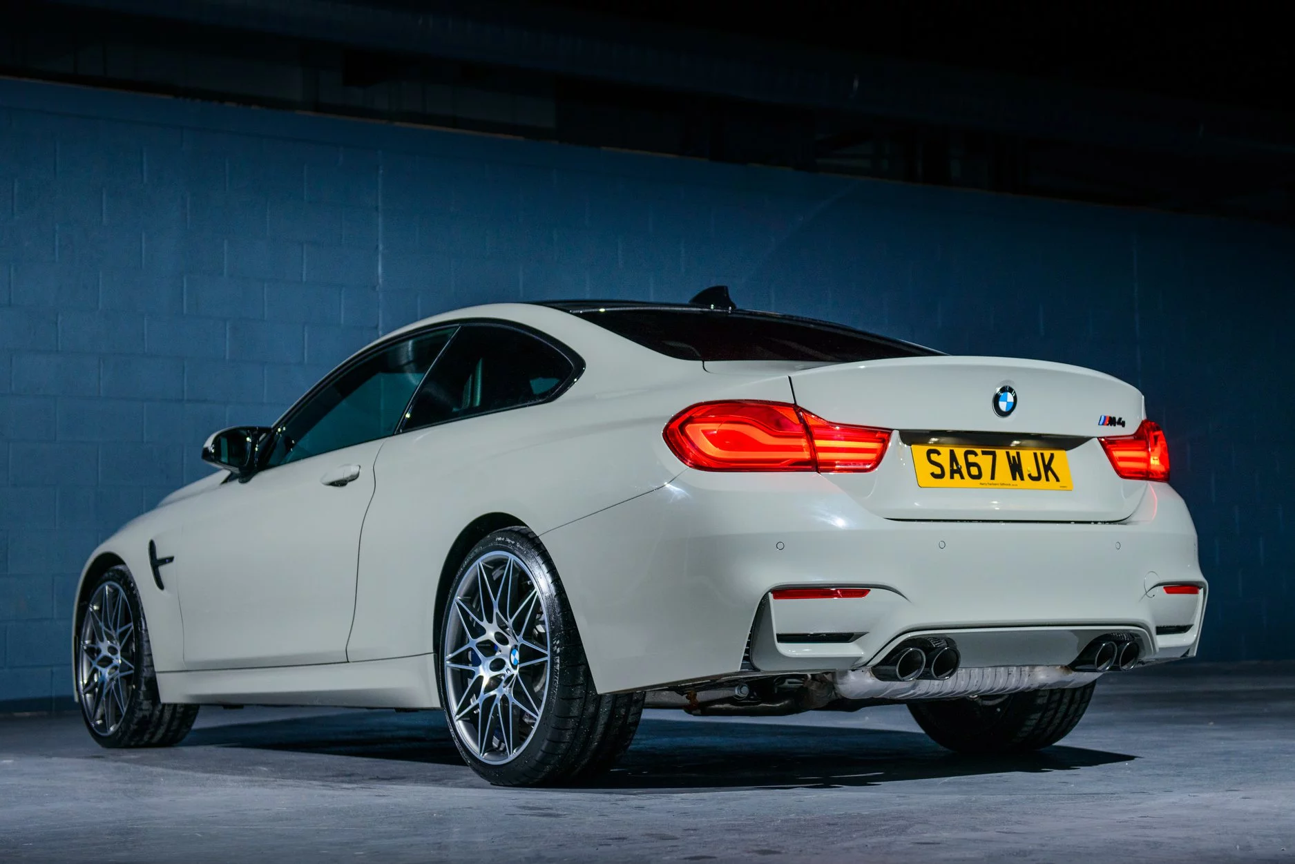 Fashion Grey BMW M4