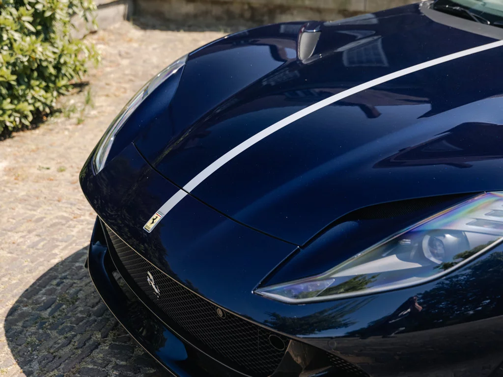 Blu Micalizzato Ferrari 812