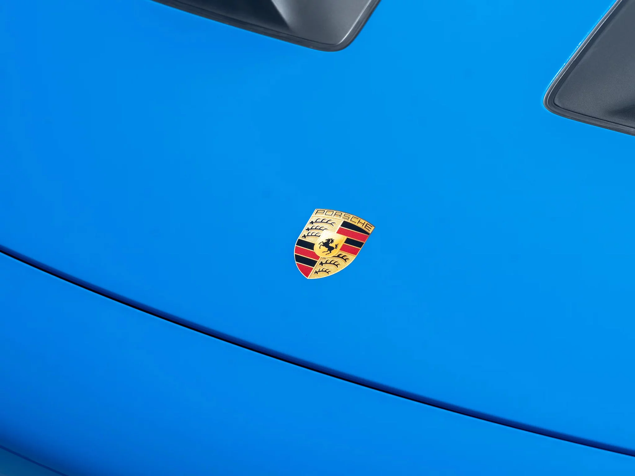 Arrow Blue Porsche 911 GT3 RS