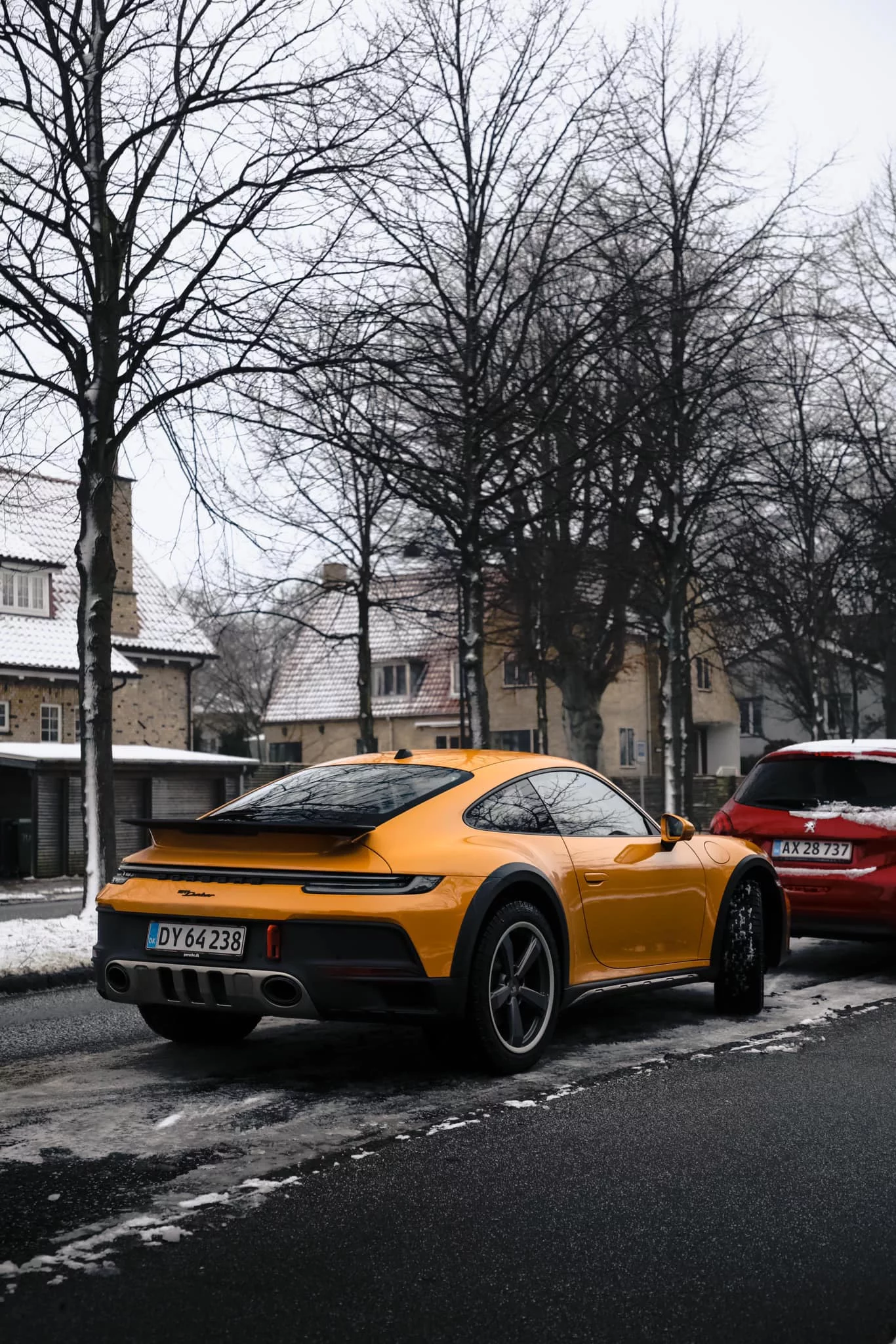 Bahama Yellow Porsche 911 Dakar