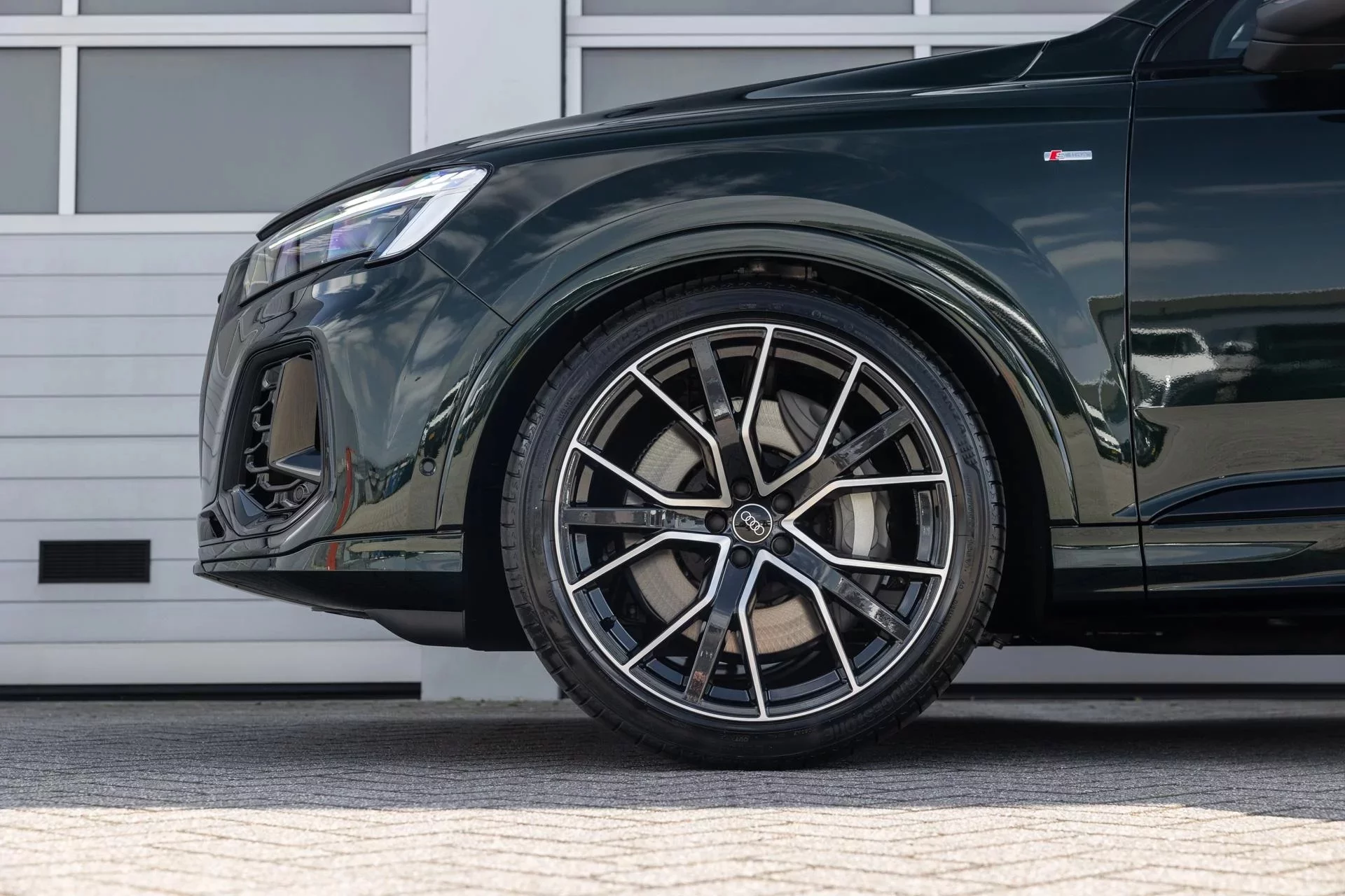 Deep Green Audi Q7